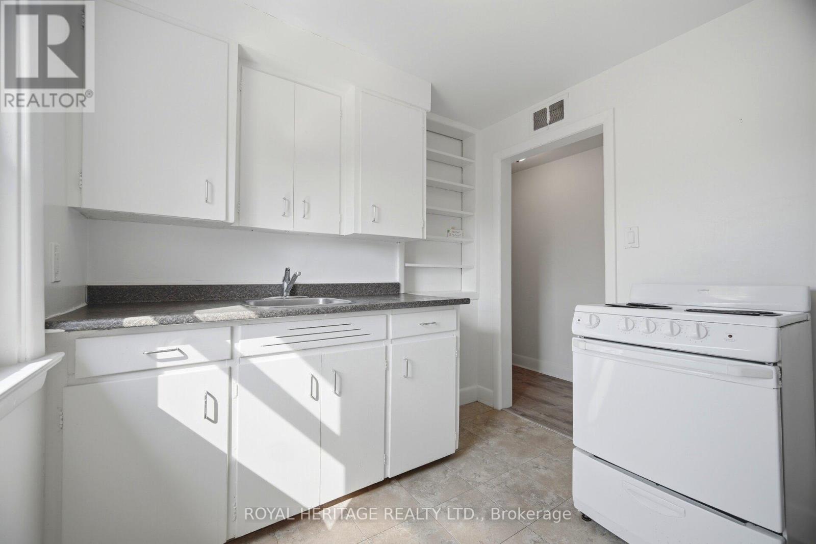 2nd floor kitchen