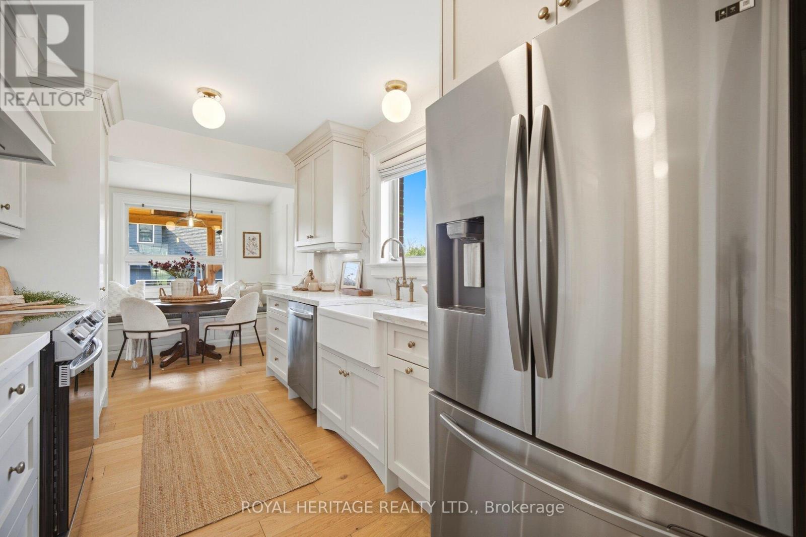 867 PARKLANE AVENUE — photo 8