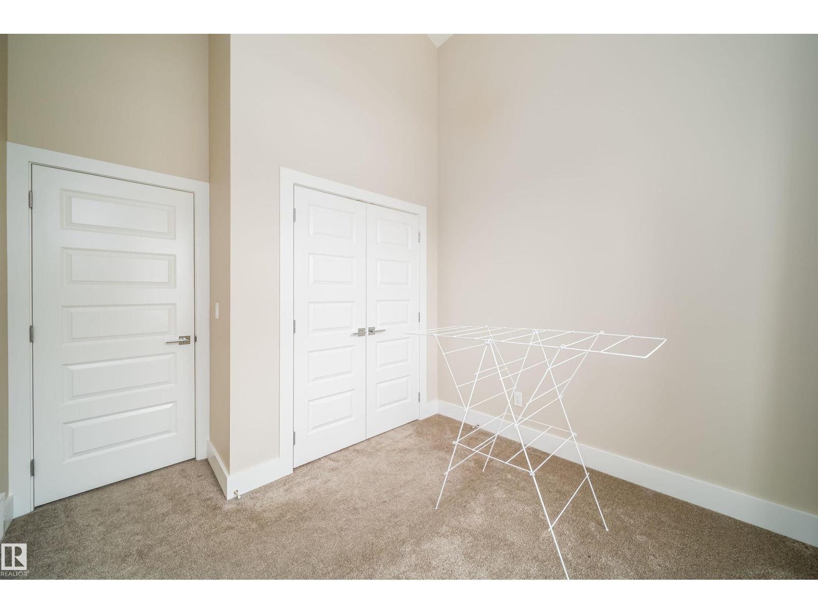 9527 75 AV NW - 42