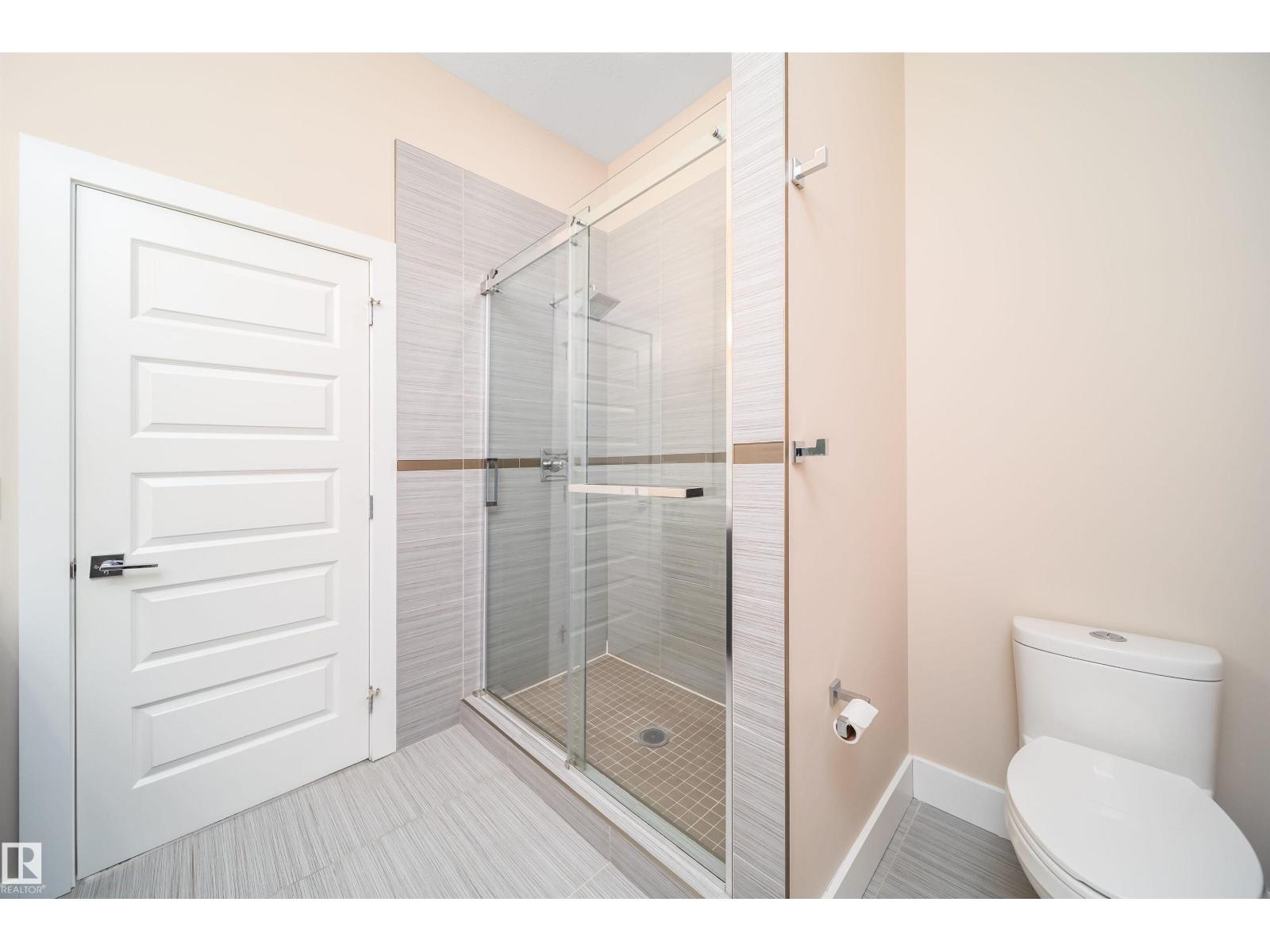 9527 75 AV NW - 50