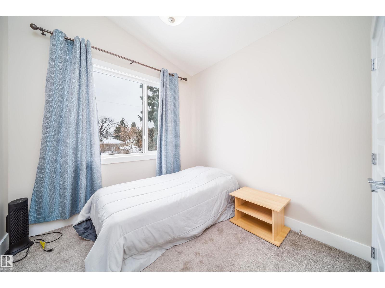 9527 75 AV NW - 39