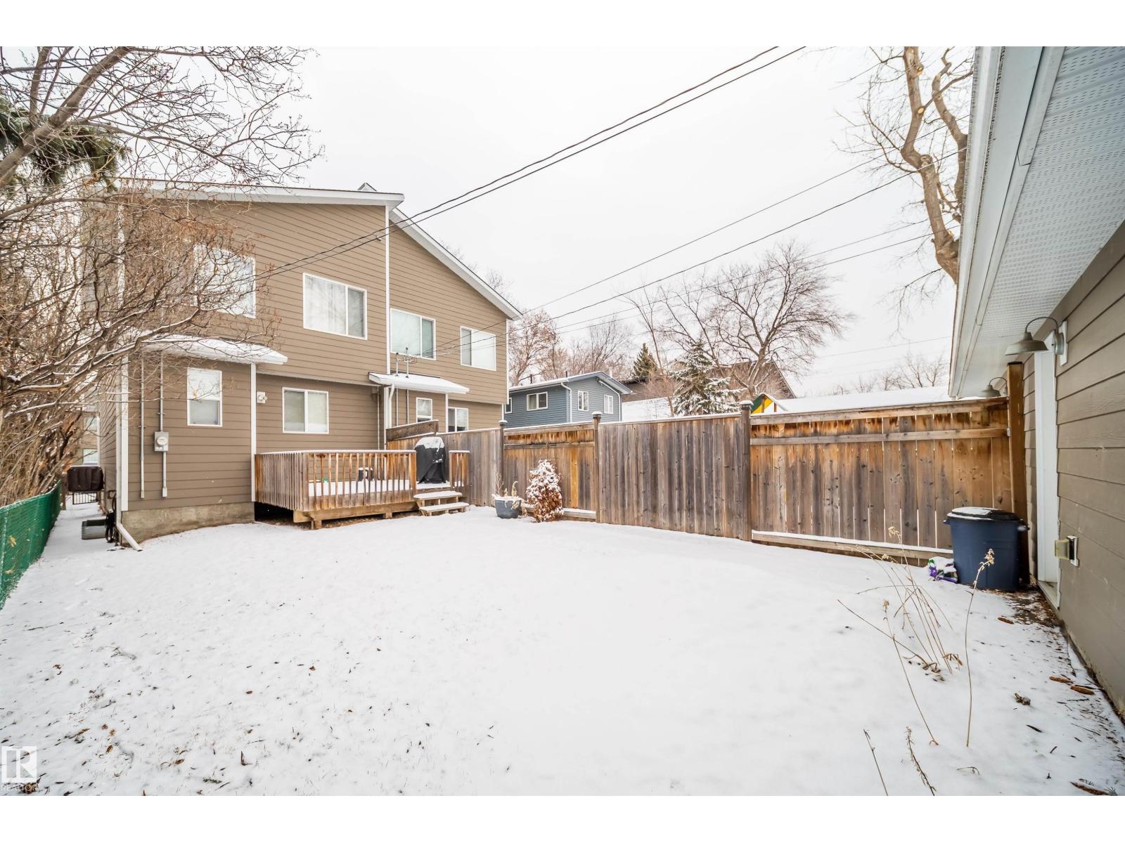 9527 75 AV NW - 12