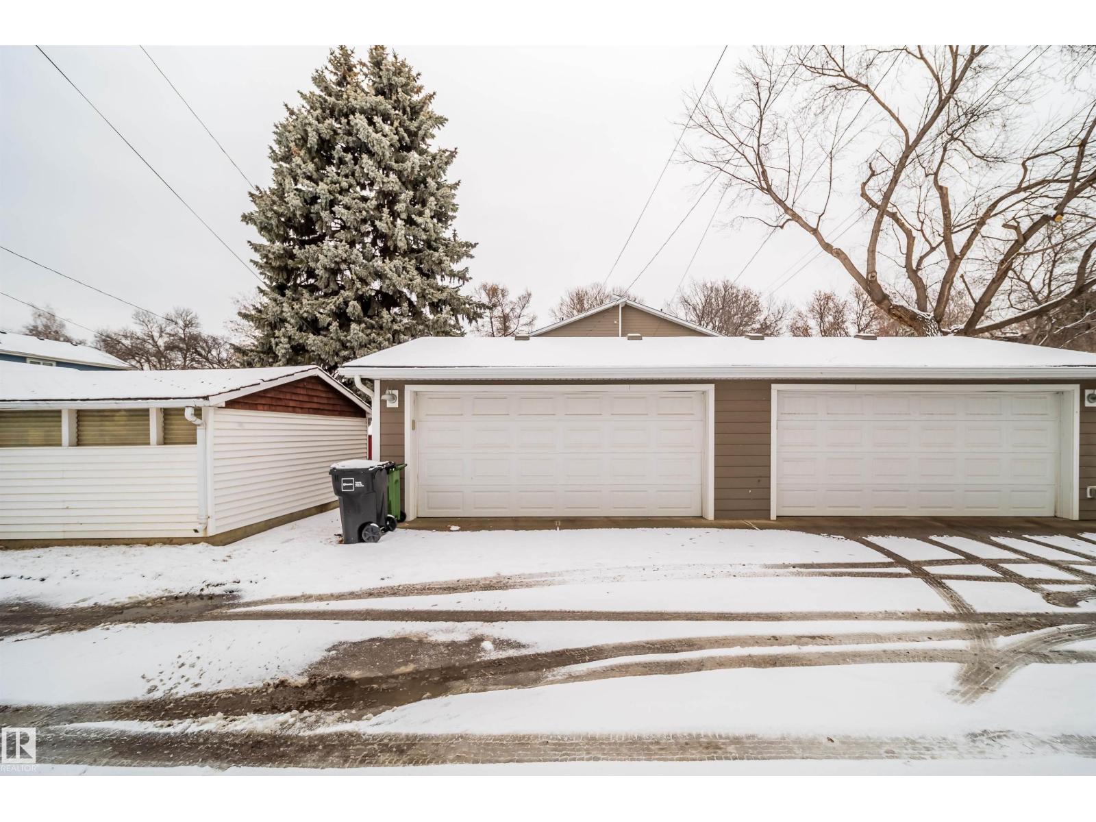 9527 75 AV NW - 18