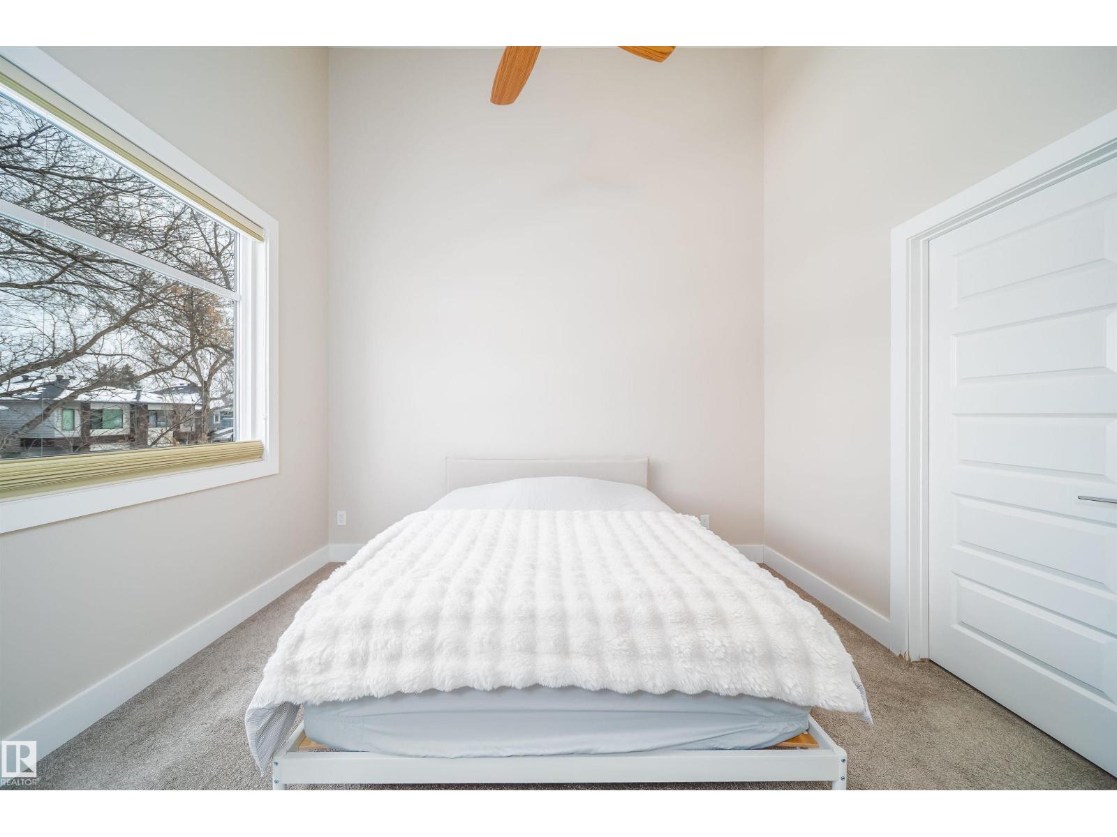 9527 75 AV NW - 46