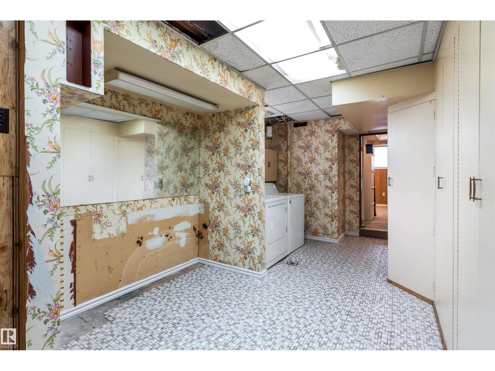 52 BELMONT DR, St. Albert