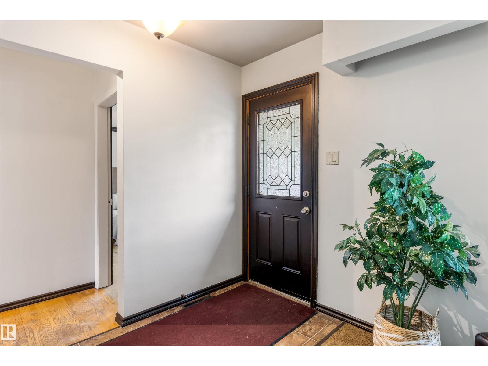 52 BELMONT DR, St. Albert