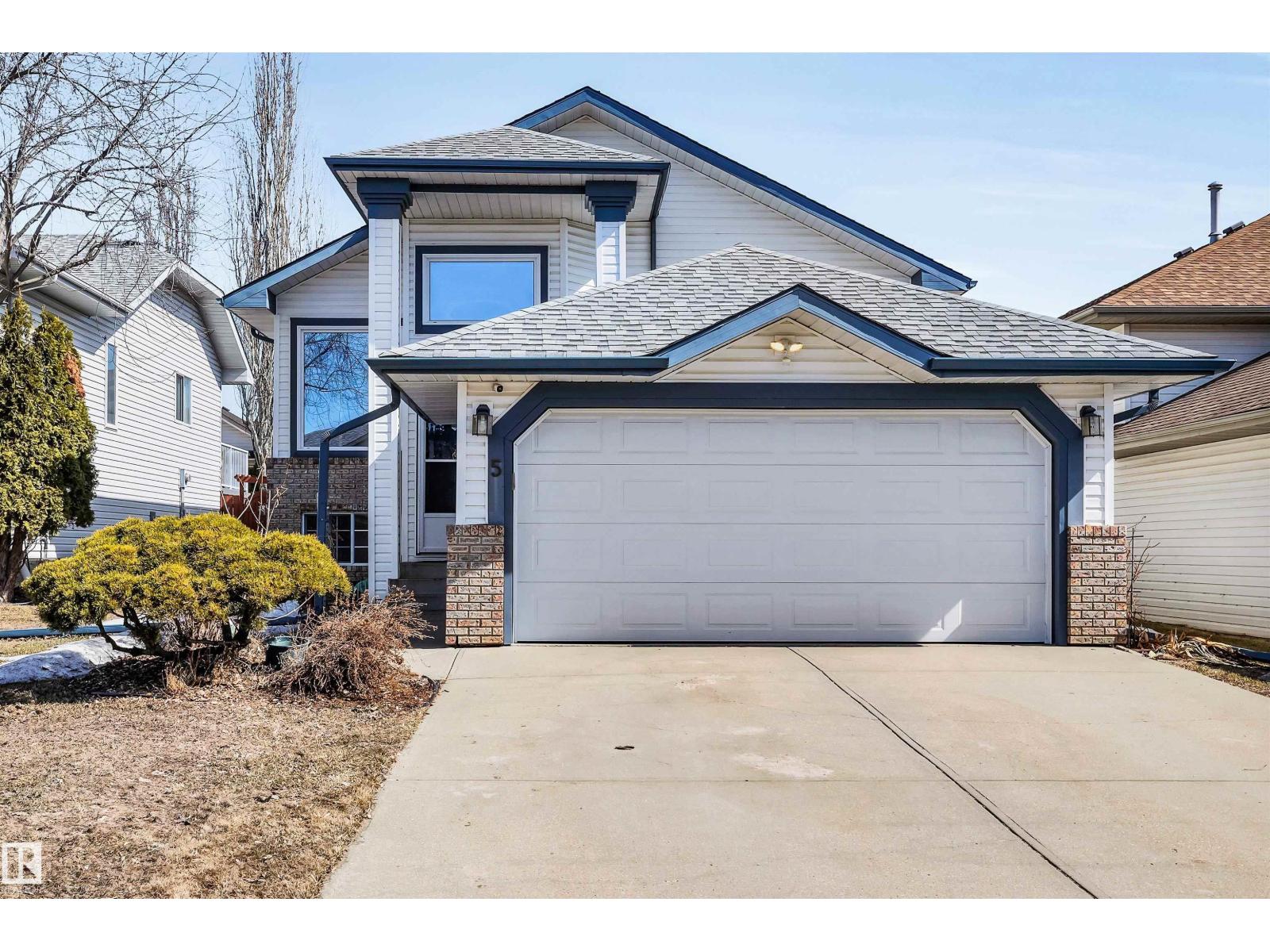 5 DONALD PL, St. Albert