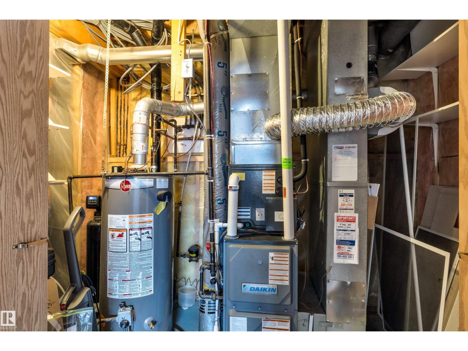 5 DONALD PL, St. Albert