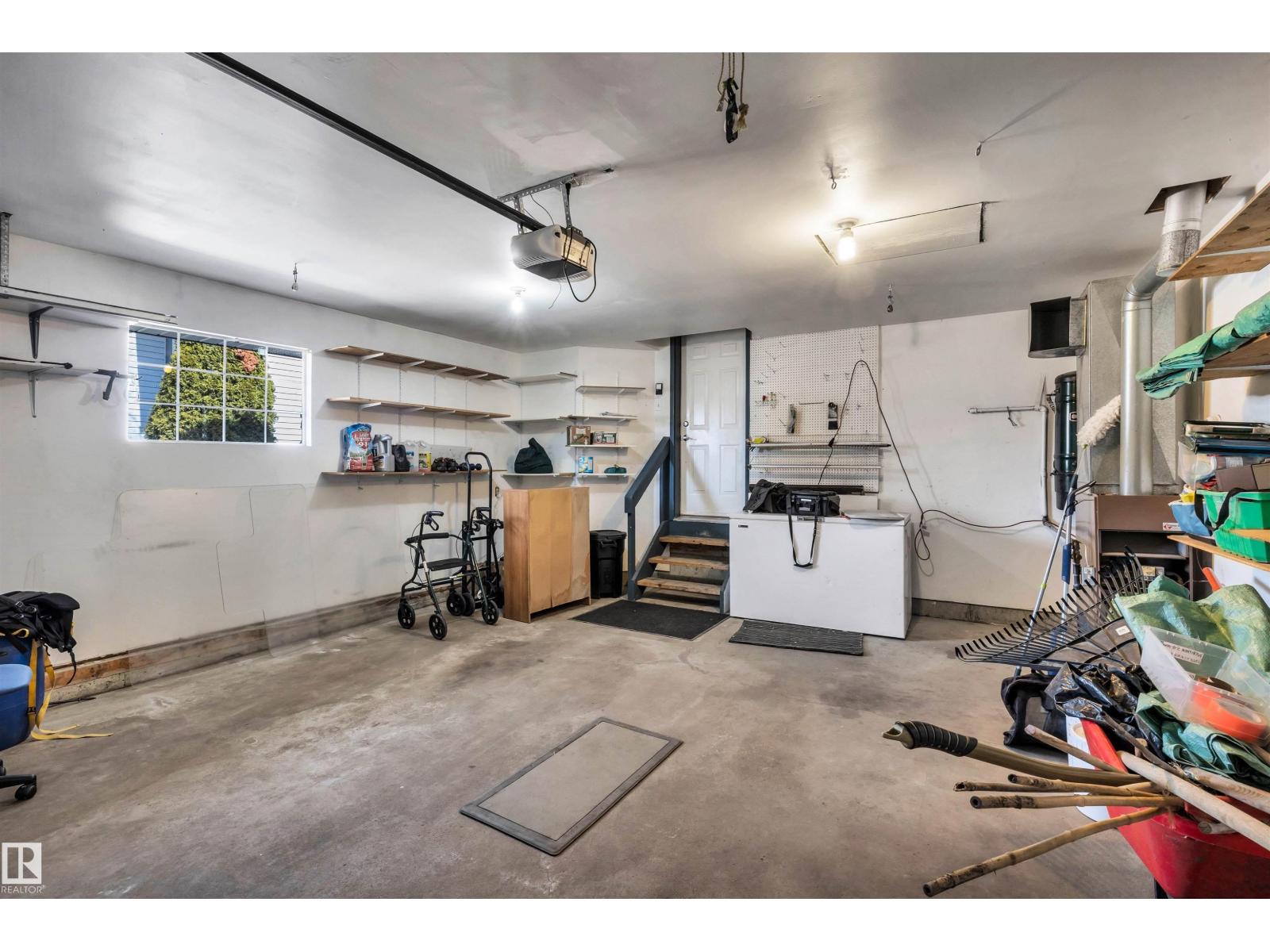 5 DONALD PL, St. Albert