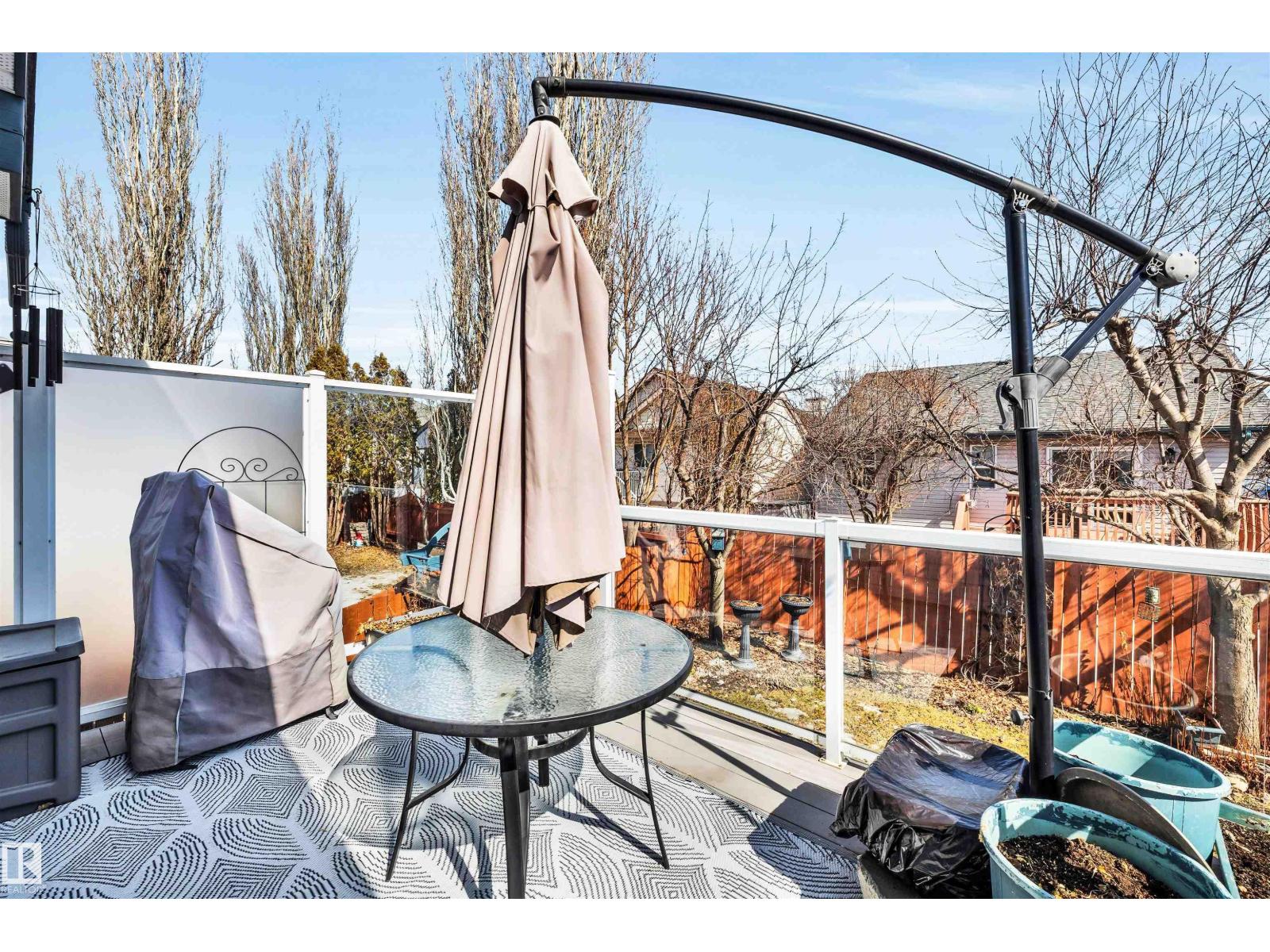 5 DONALD PL, St. Albert