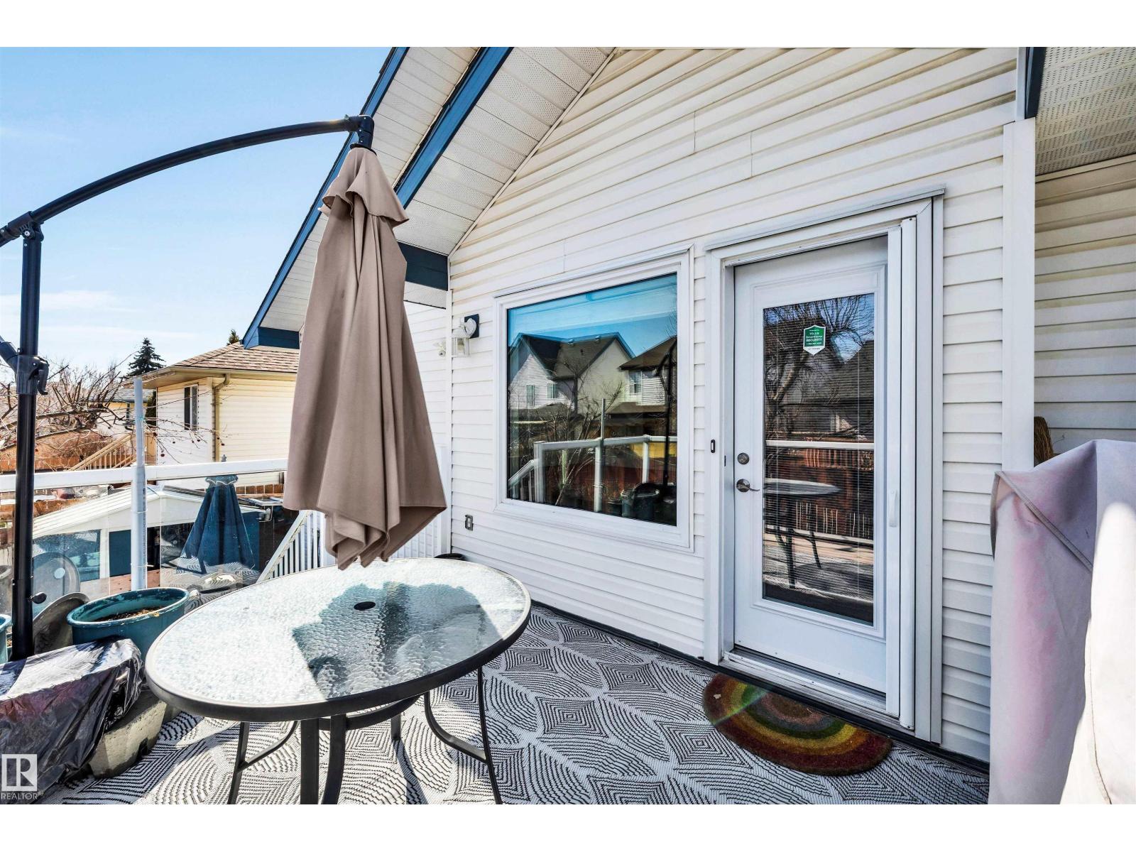 5 DONALD PL, St. Albert