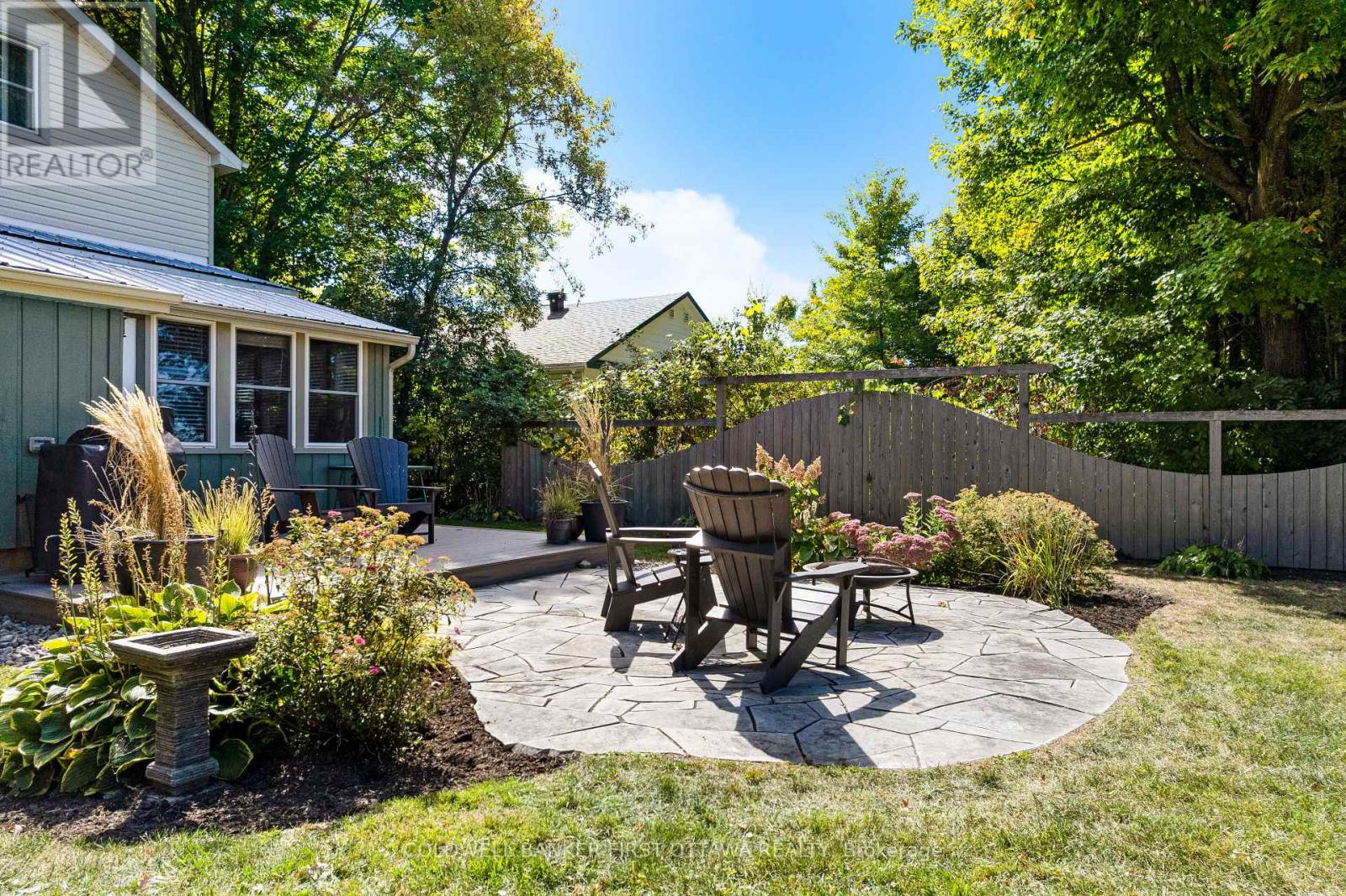 Flagstone patio ideal for gathering with friends