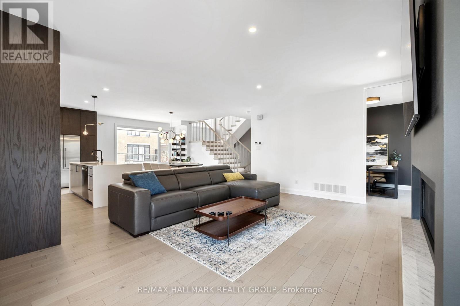 101 TAY STREET - 17