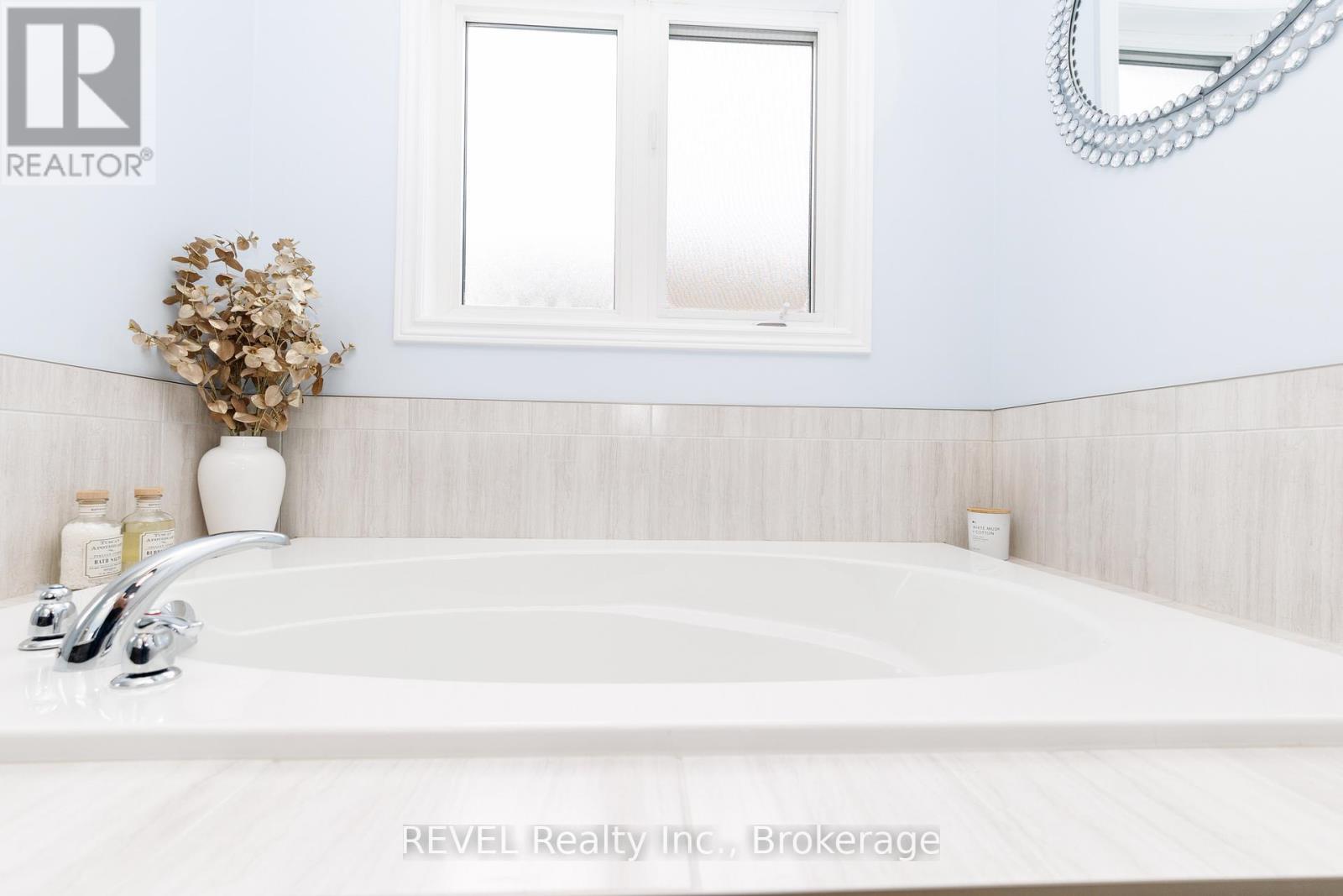 8 ELDERBERRY ROAD — photo 39