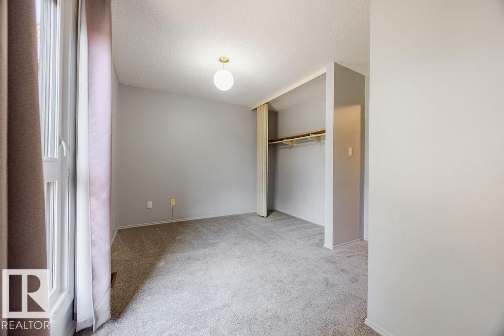 12032 25 AV NW - 23