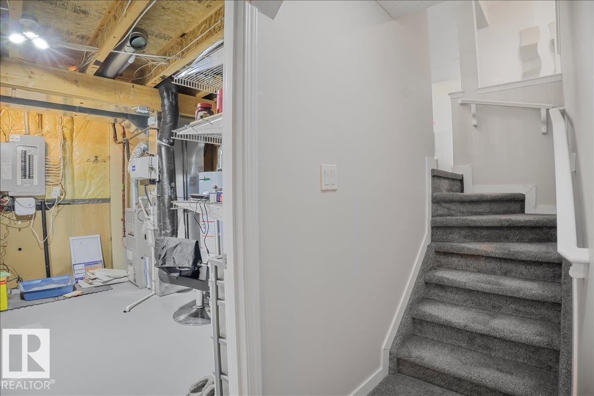 3119 32 AV NW, Edmonton