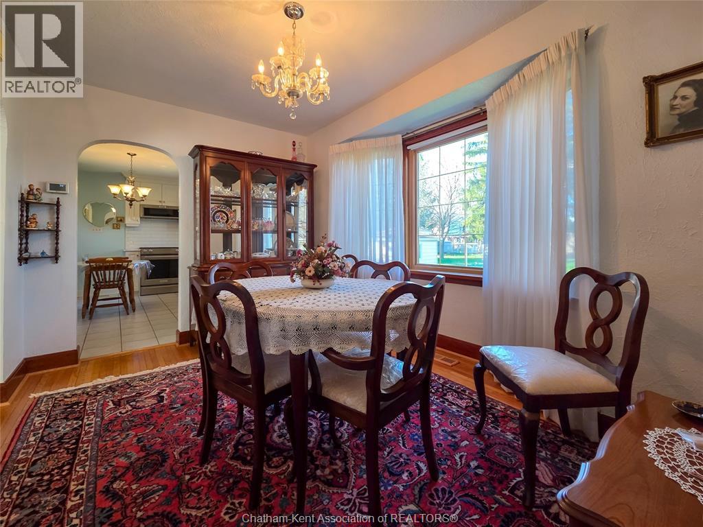 465 Victoria AVENUE — photo 26