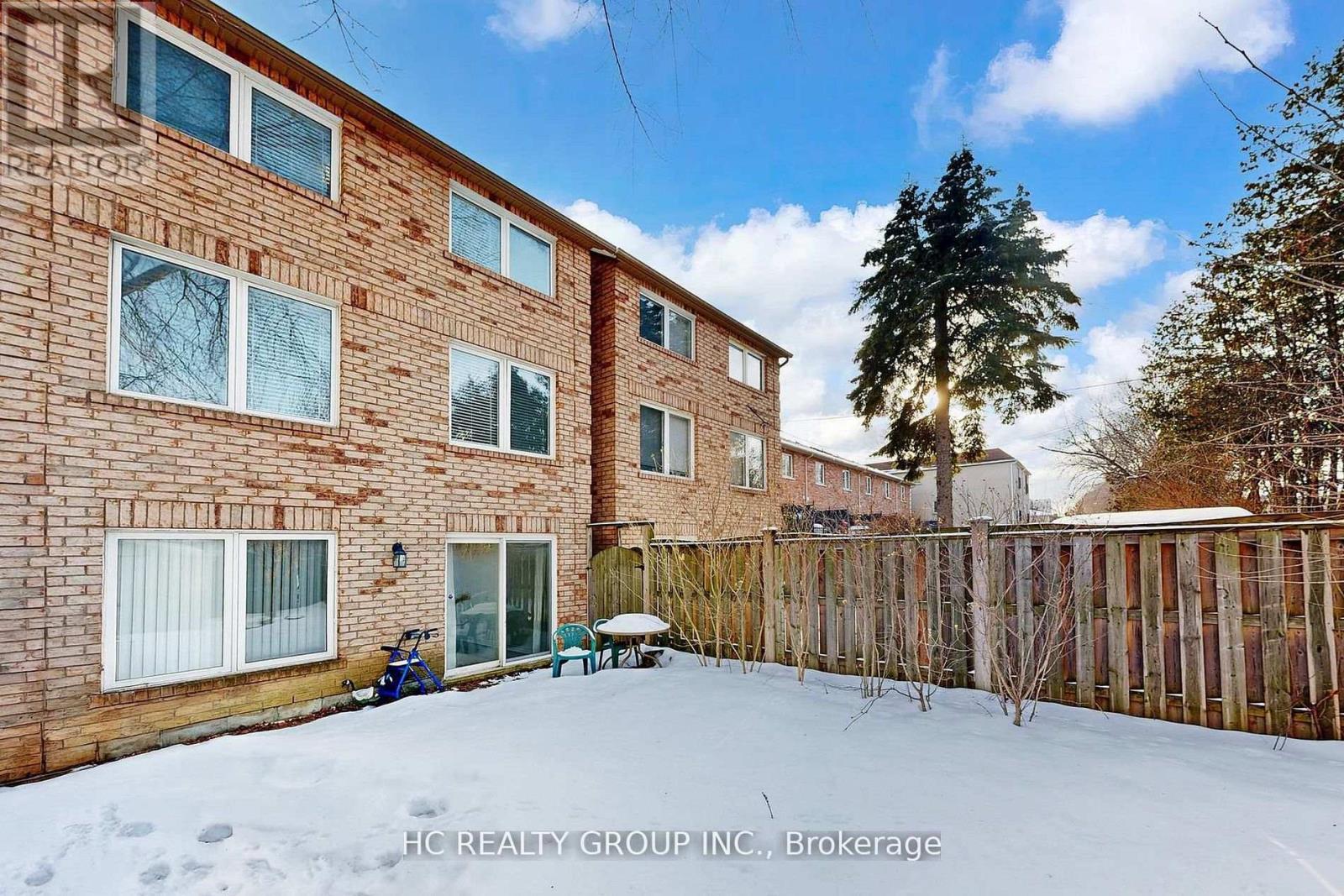 204B FINCH AVENUE E - 33