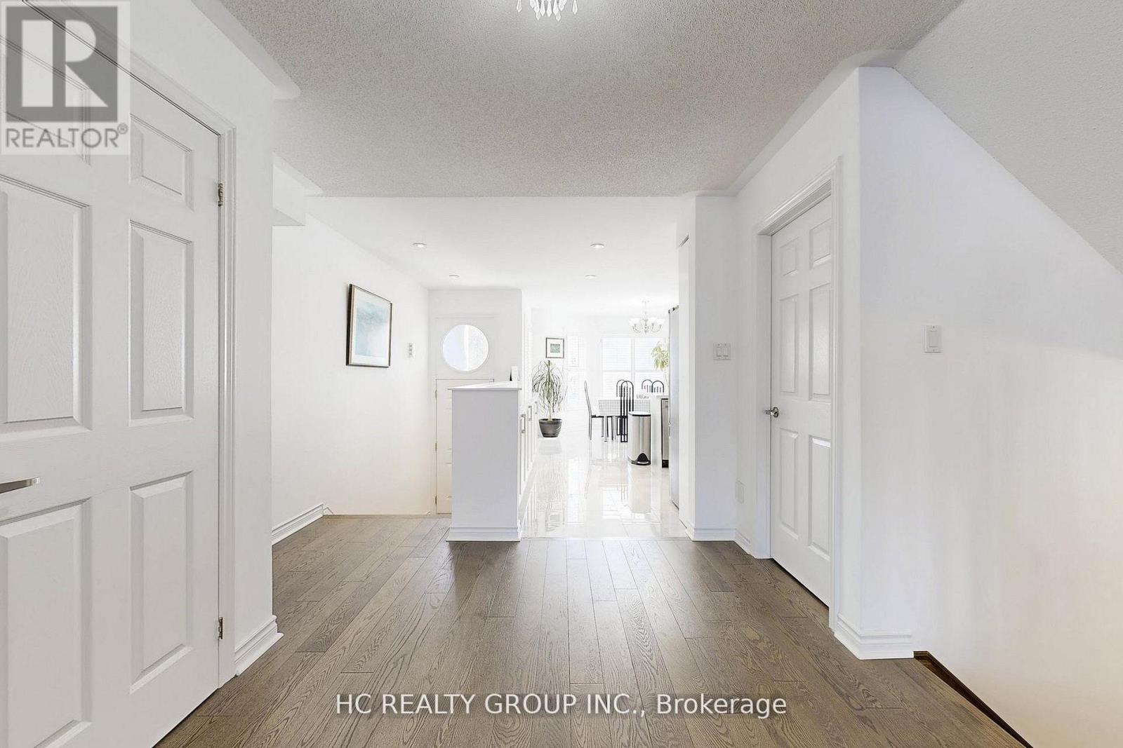 204B FINCH AVENUE E - 8