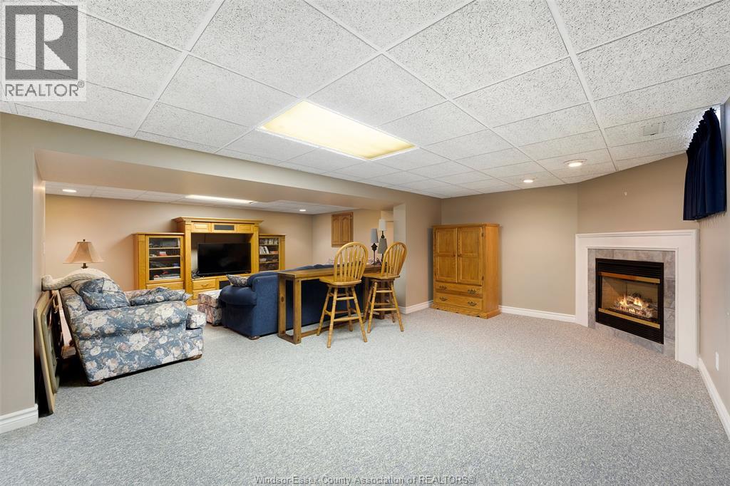 95 LAPOINTE STREET, Lakeshore, Ontario, N8M2X4 — Photo 2