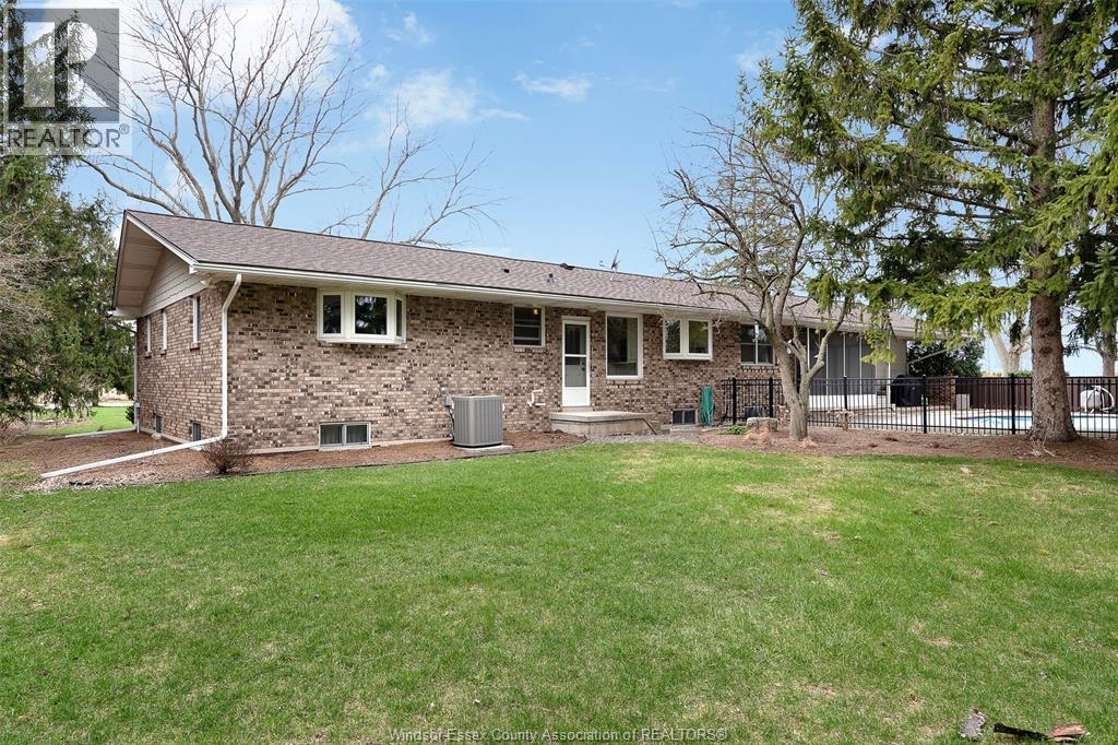95 LAPOINTE STREET, Lakeshore, Ontario, N8M2X4 — Photo 11