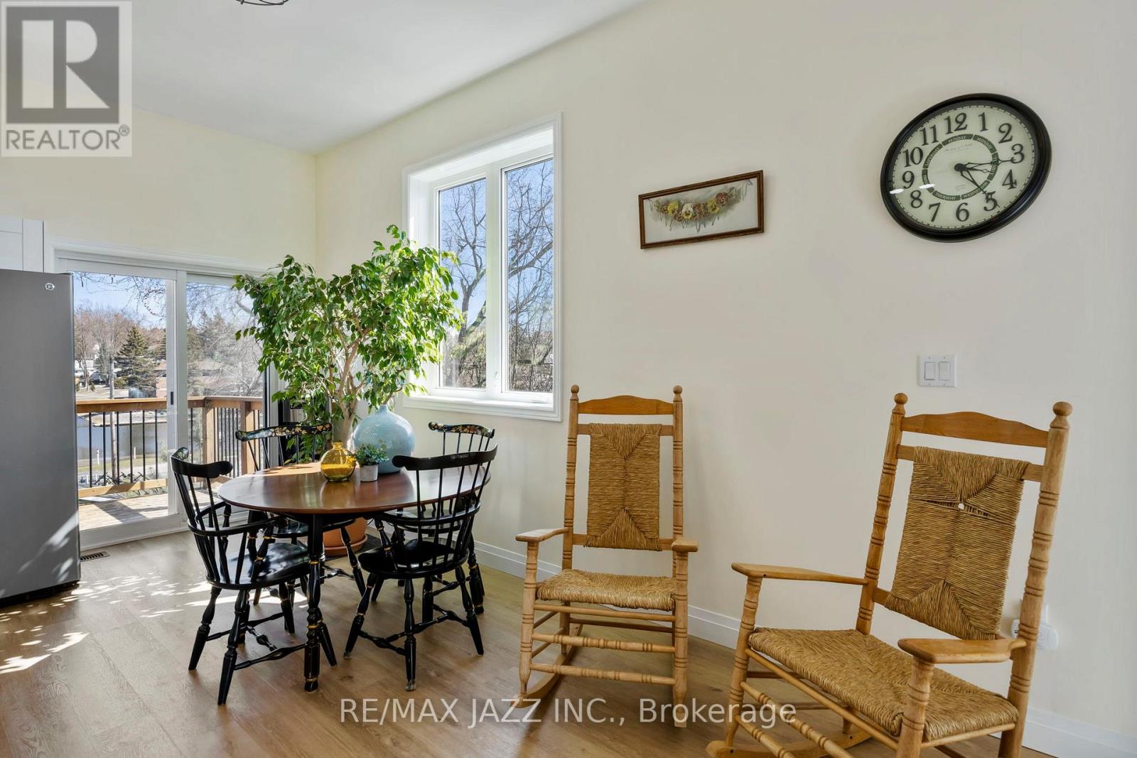 283 PLATTEN BOULEVARD - 19