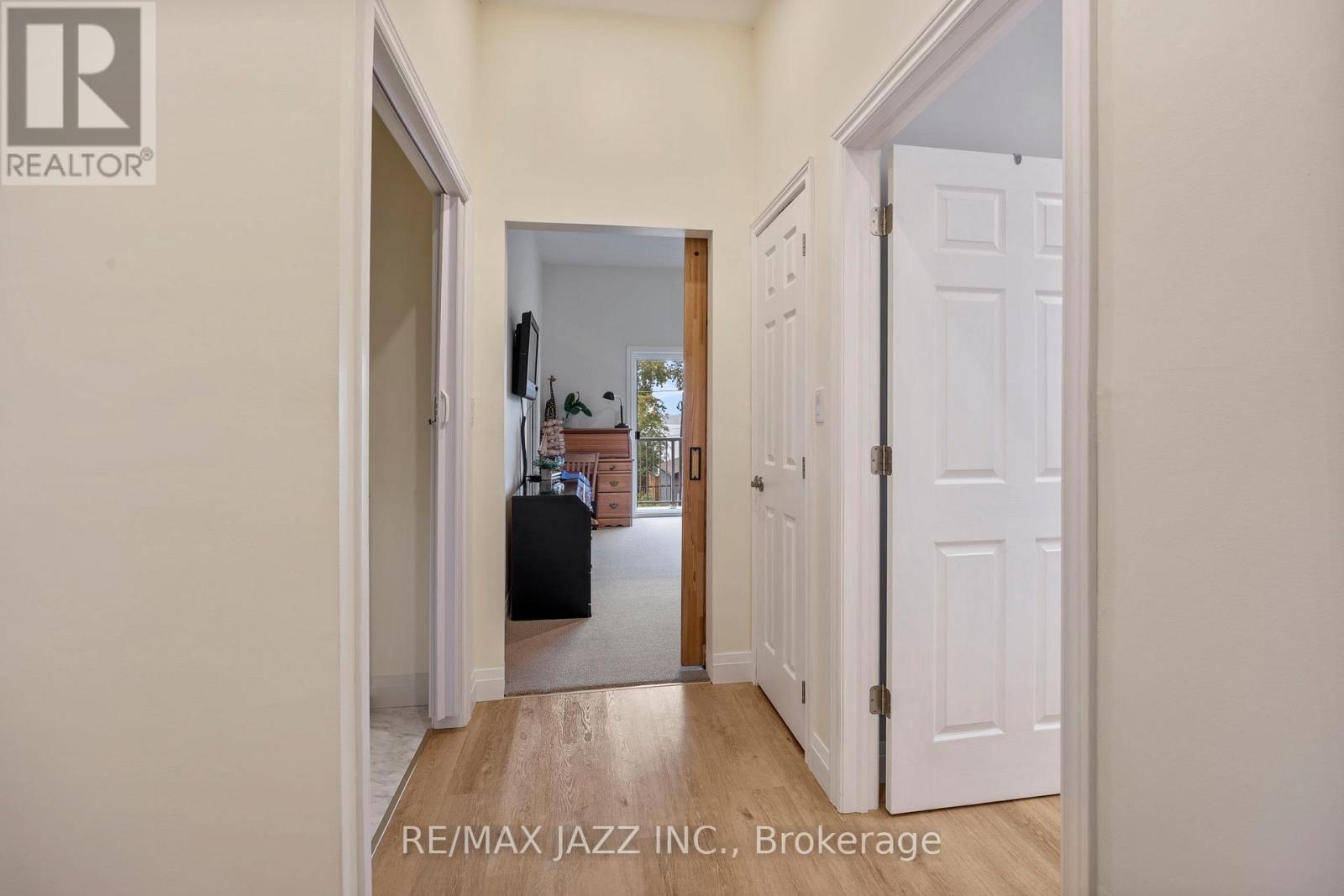 283 PLATTEN BOULEVARD - 24