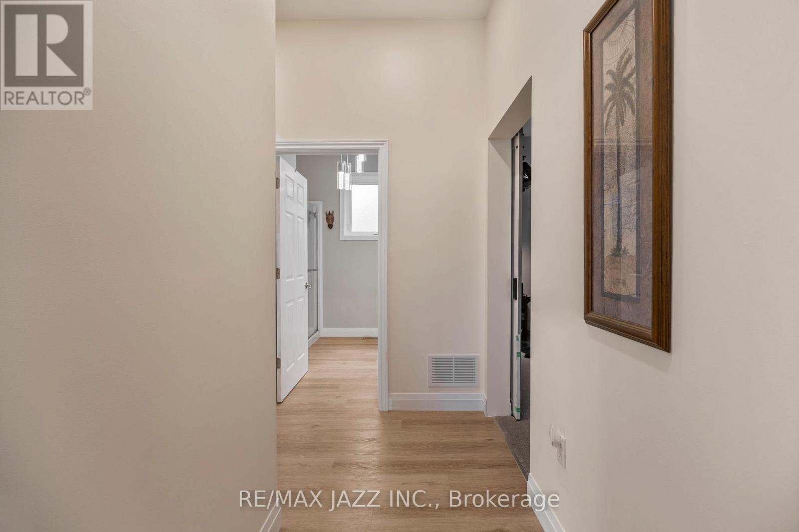 283 PLATTEN BOULEVARD - 23