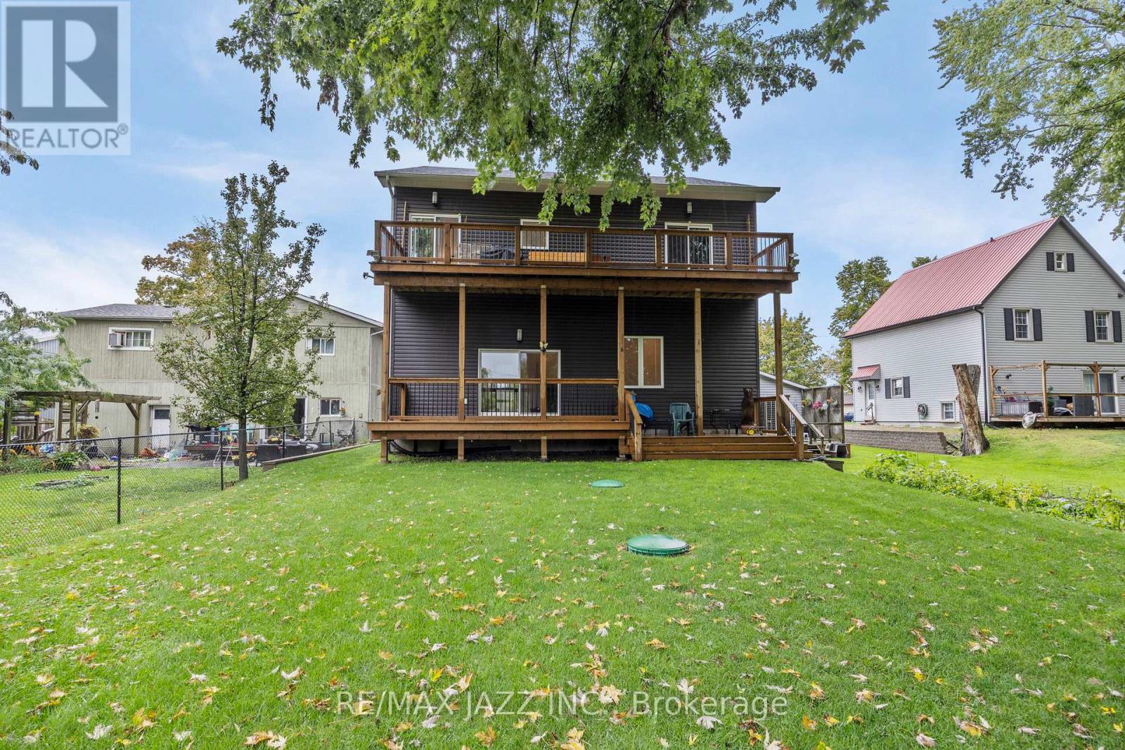 283 PLATTEN BOULEVARD - 37