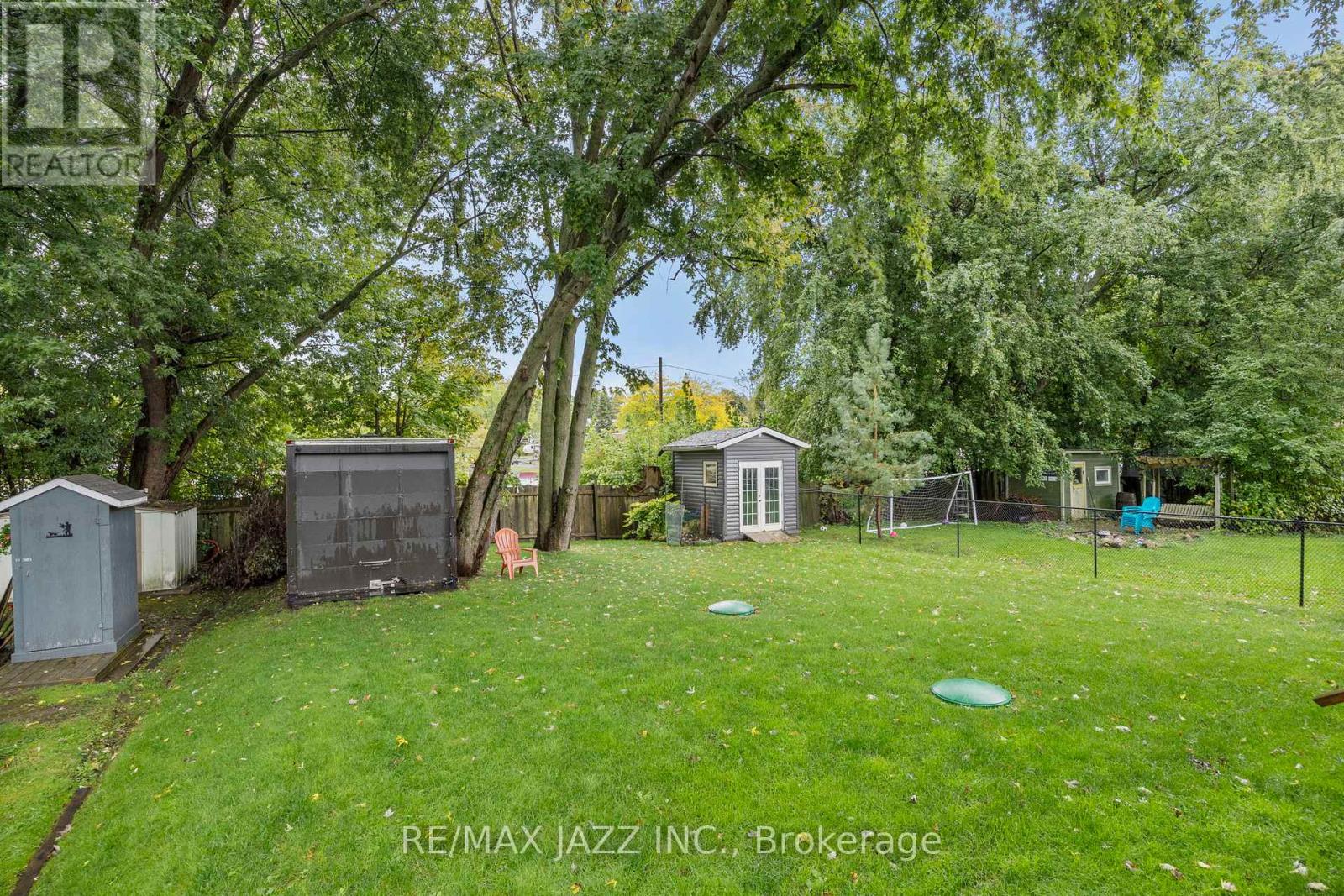 283 PLATTEN BOULEVARD - 39