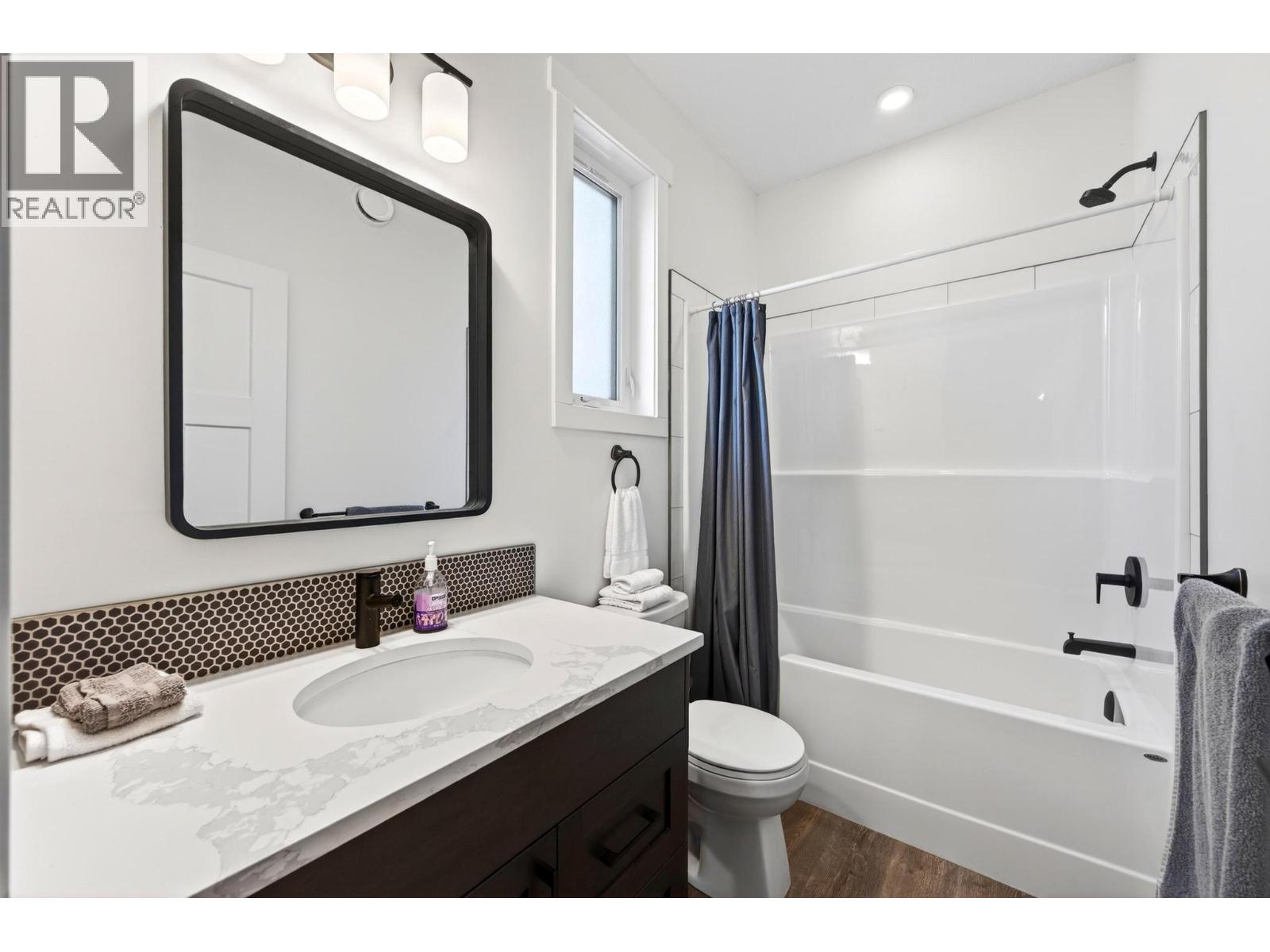 1542 CEDAR STREET - 47