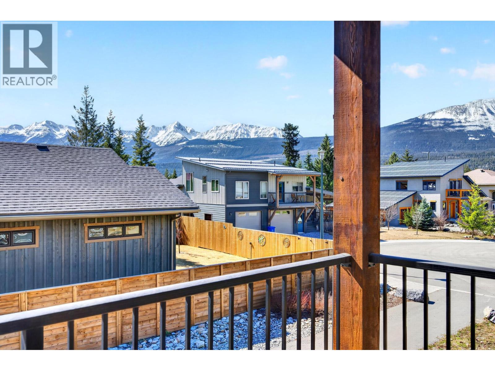 1542 CEDAR STREET - 60