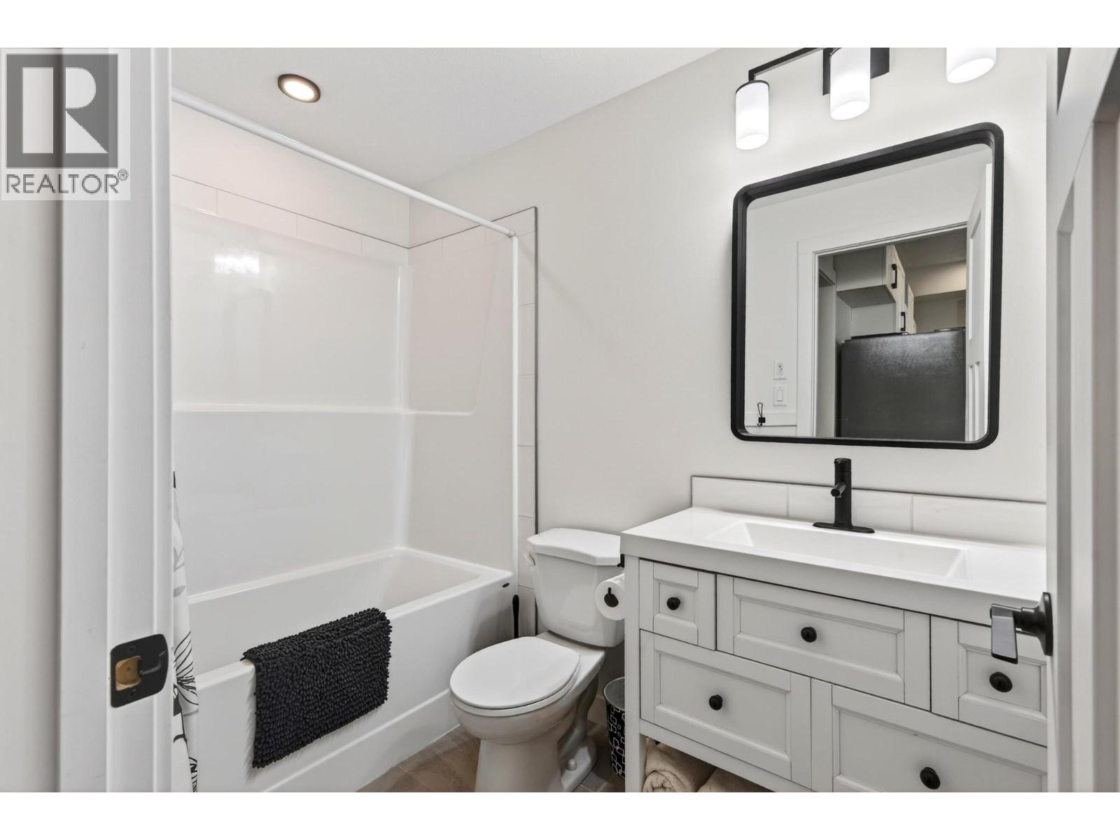 1542 CEDAR STREET - 92