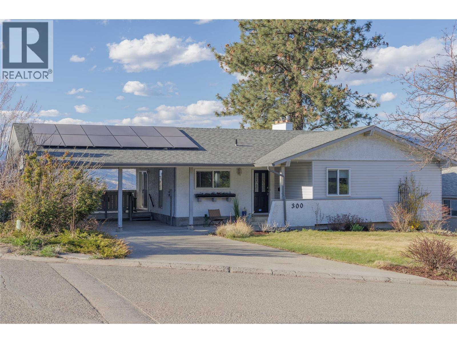 300 GORDONHORN Crescent - 1