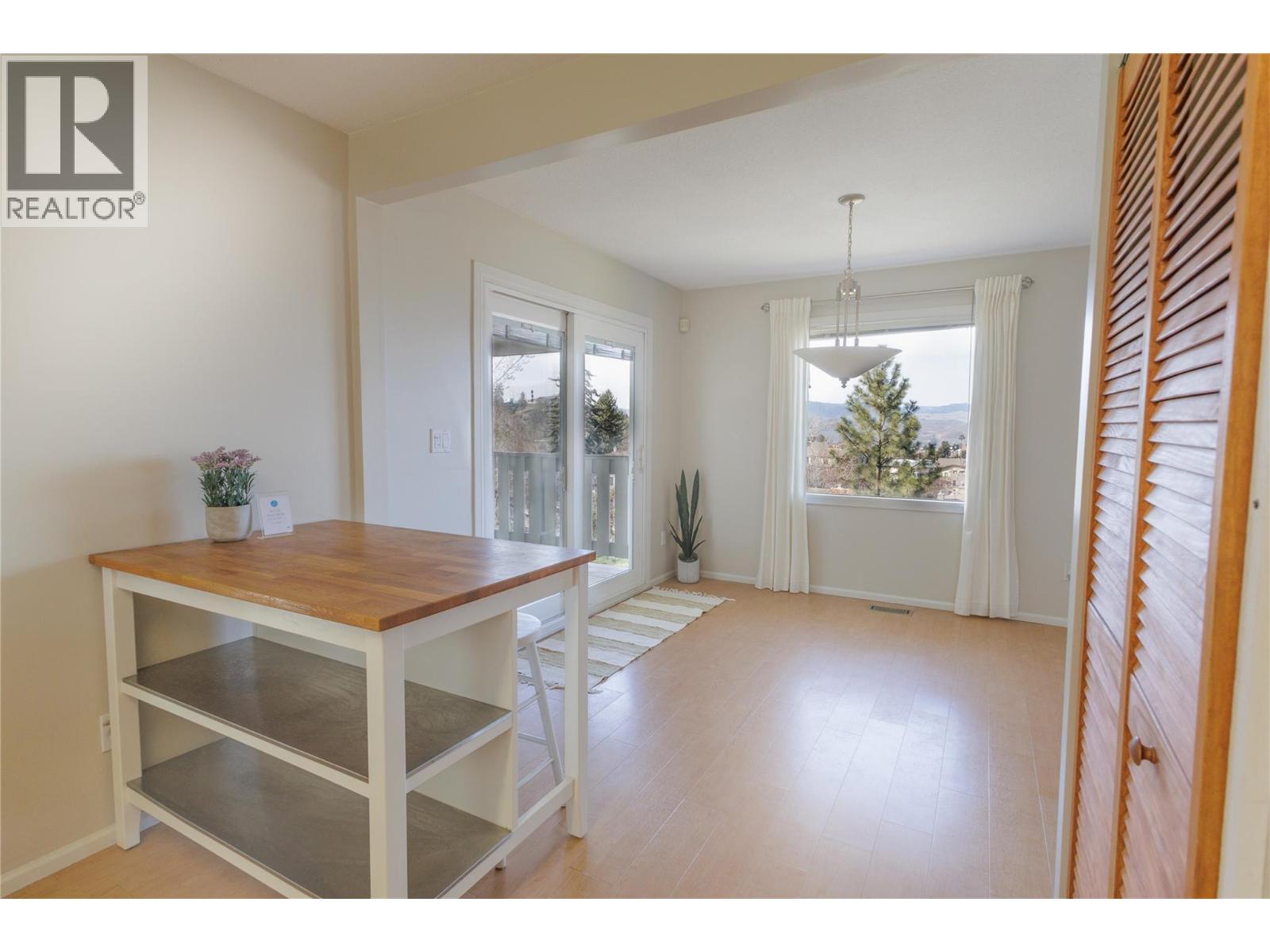 300 GORDONHORN Crescent - 15