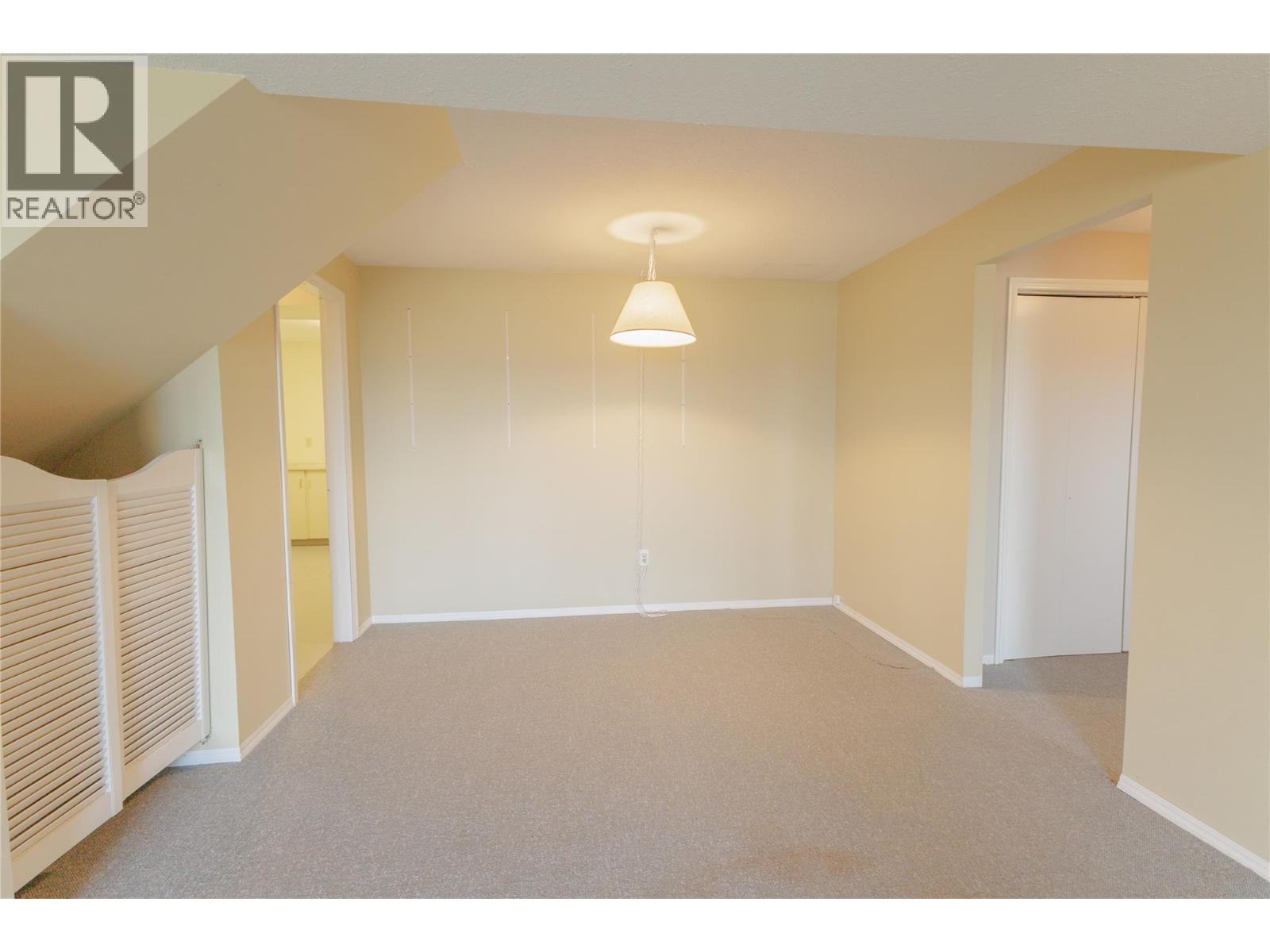 300 GORDONHORN Crescent - 36