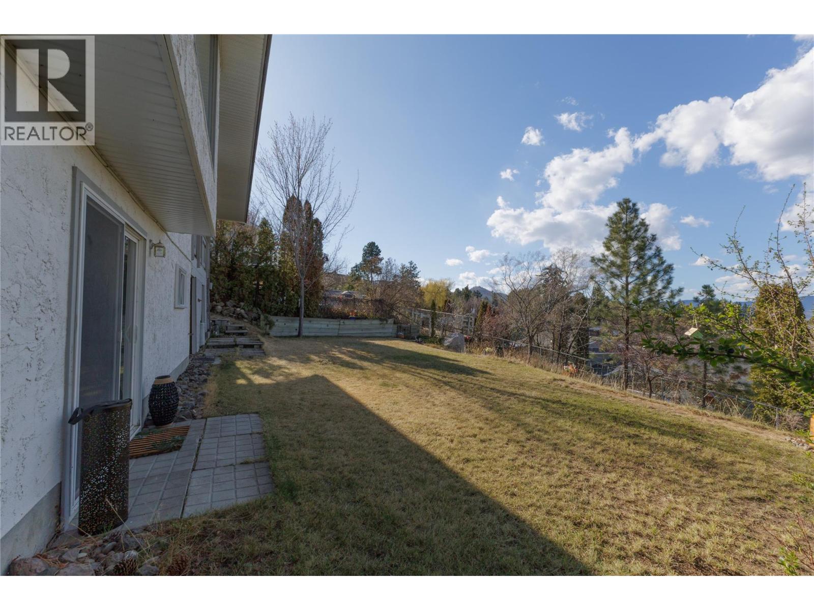 300 GORDONHORN CRESCENT - 51