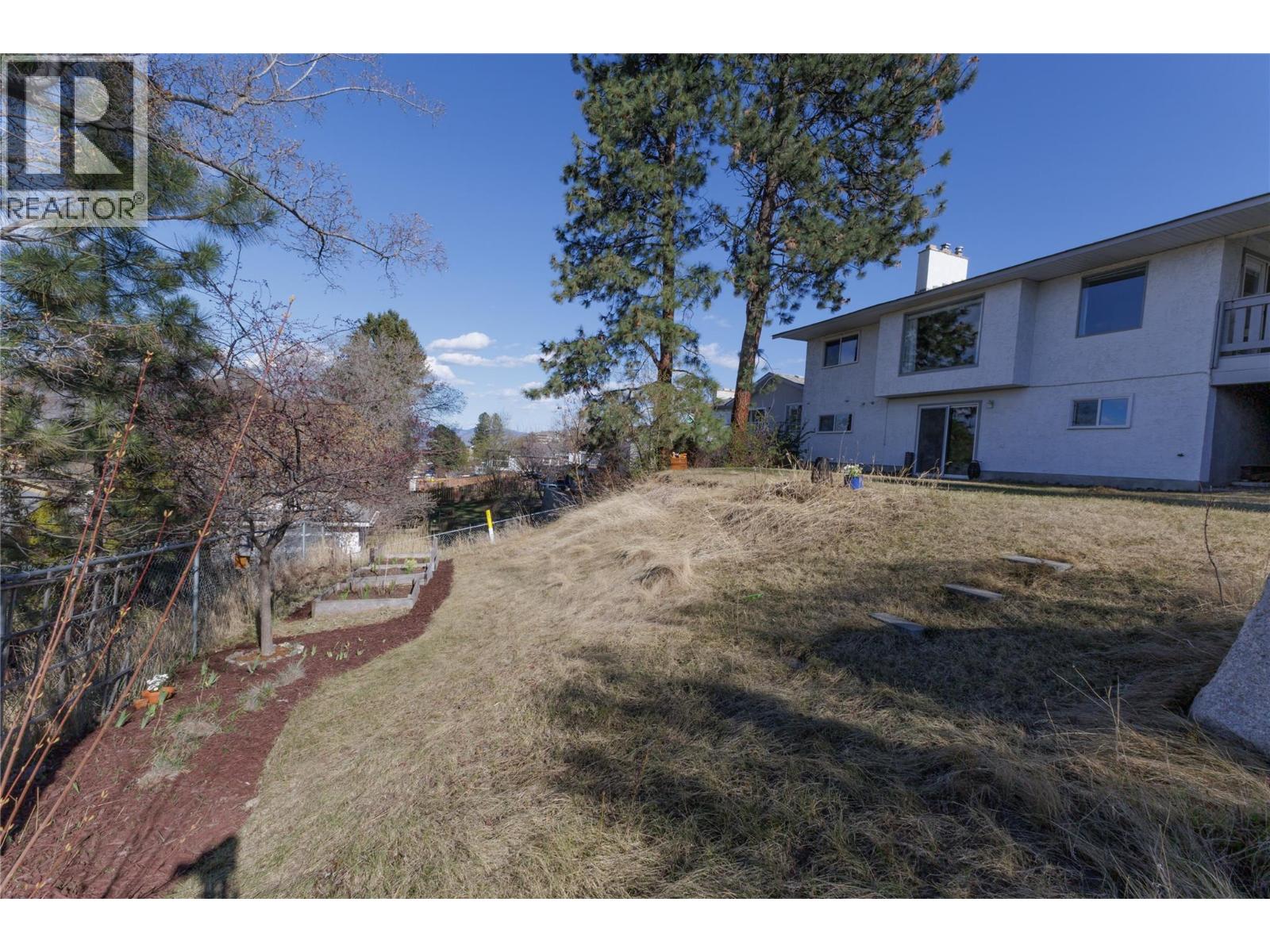 300 GORDONHORN Crescent - 54