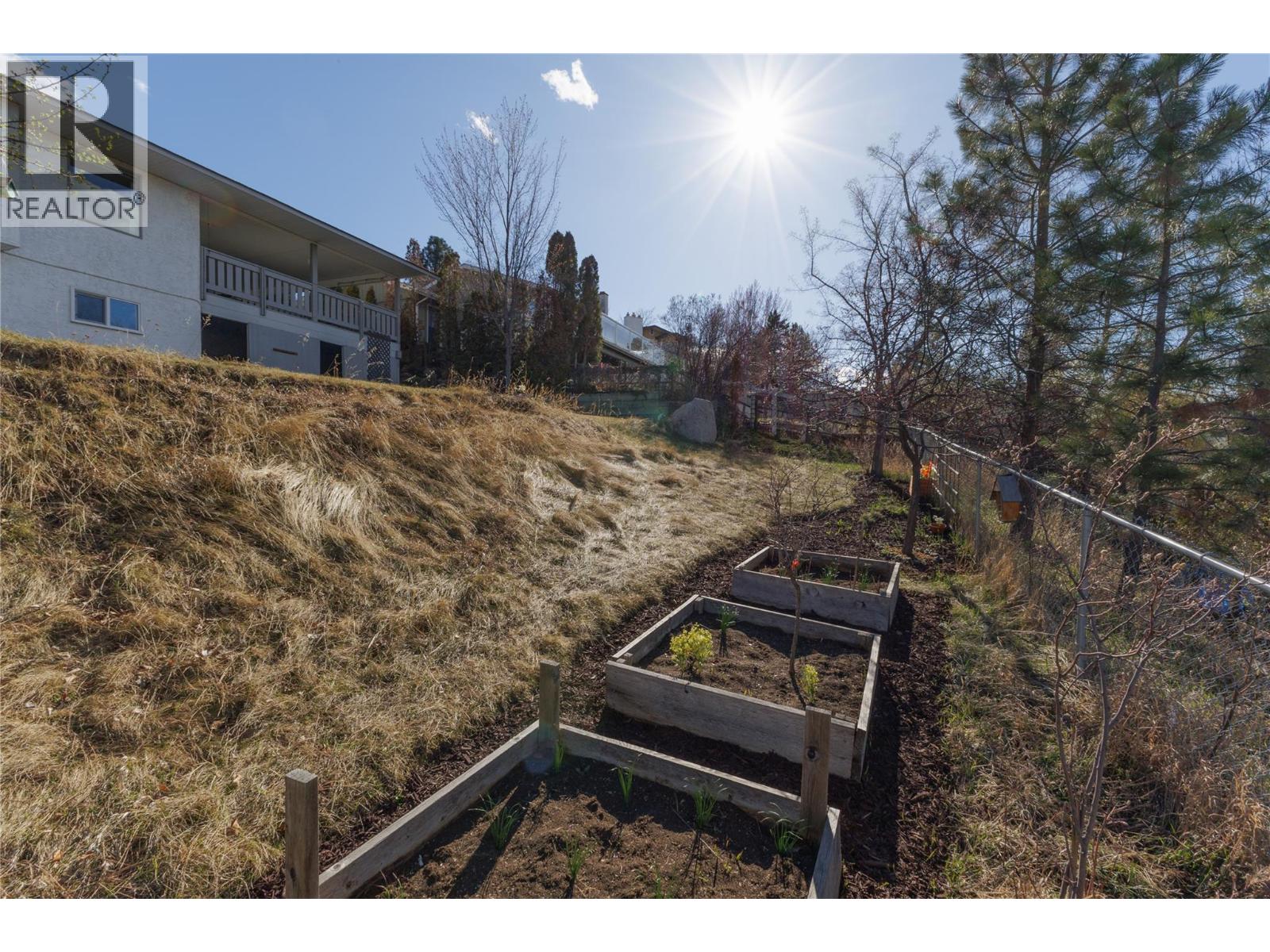 300 GORDONHORN CRESCENT - 55