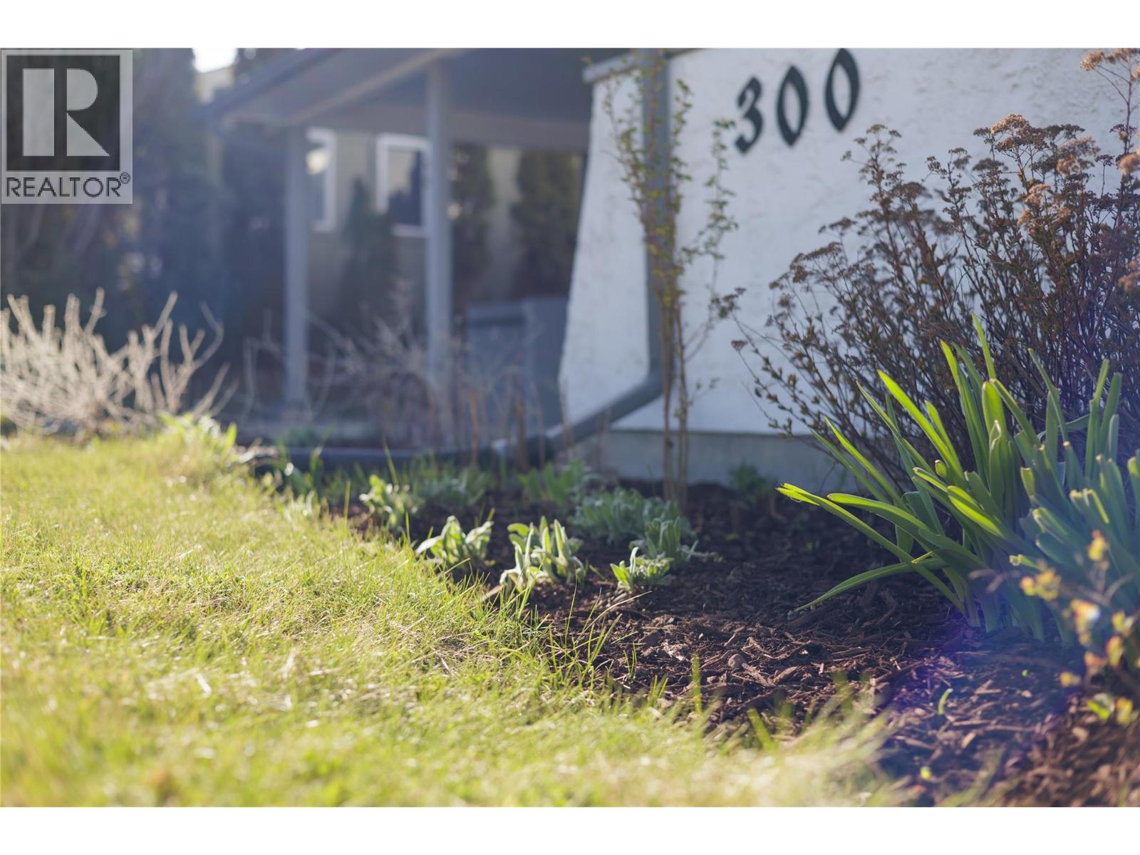 300 GORDONHORN CRESCENT - 66