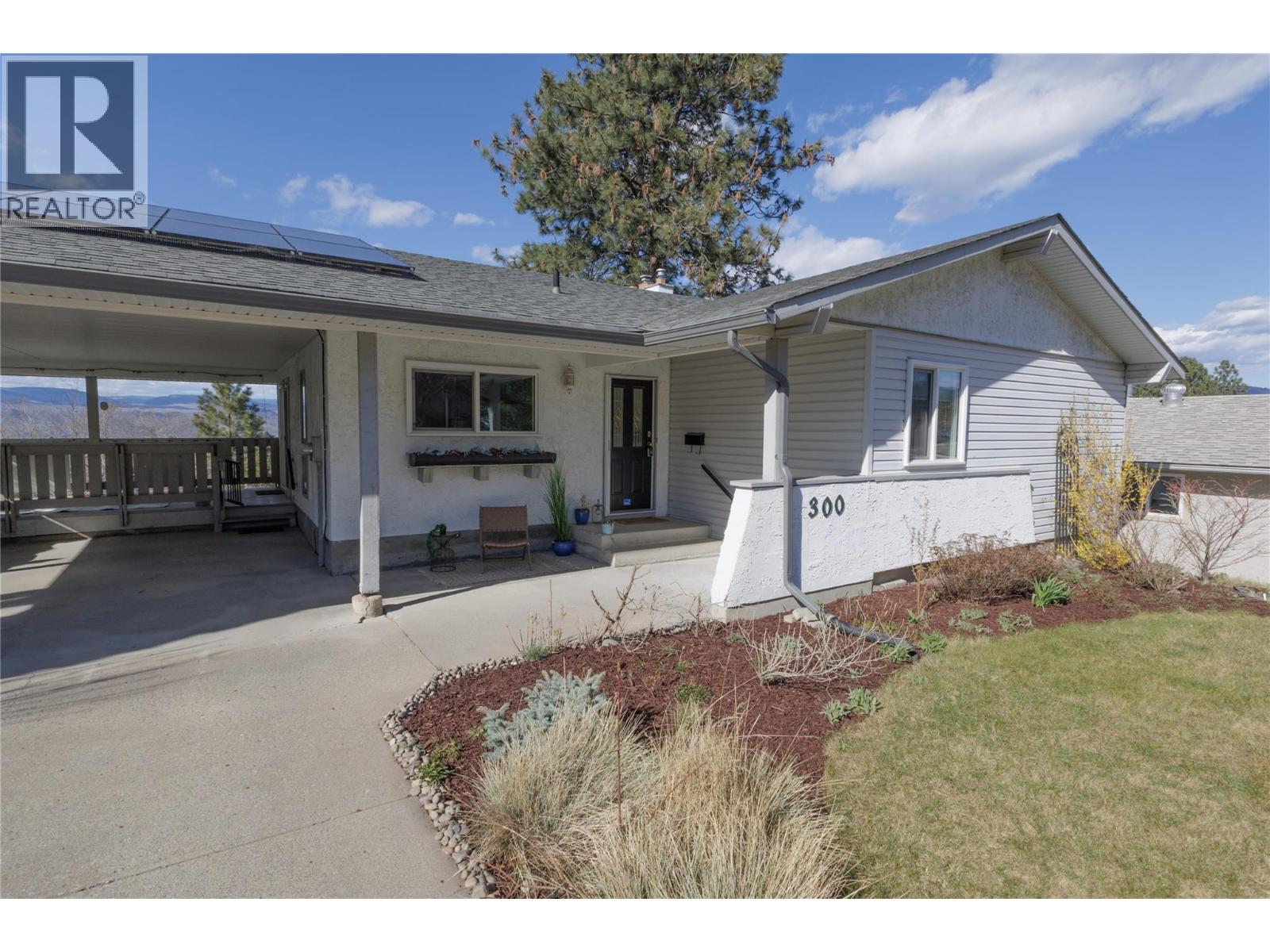 300 GORDONHORN CRESCENT - 71