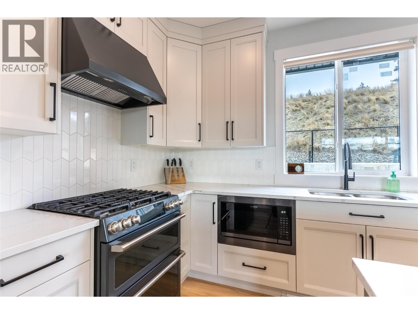 503 POPLAR DRIVE - 13