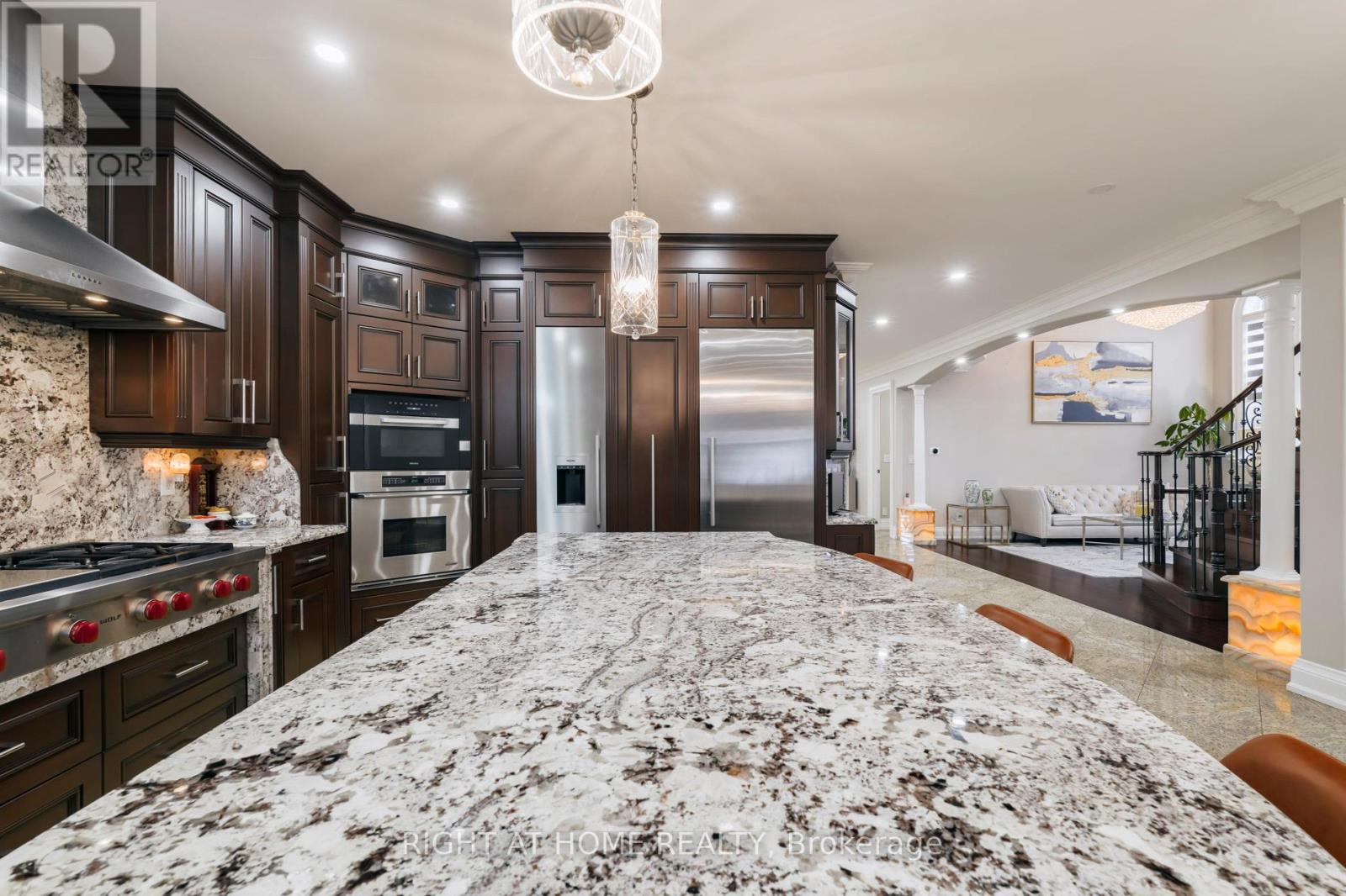 99 FAIRVIEW ROAD W - 14