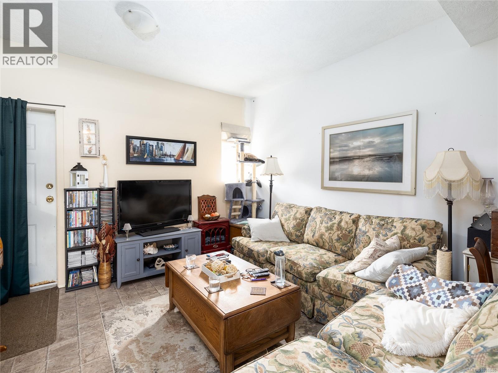 1 1587 Joan Ave, Crofton