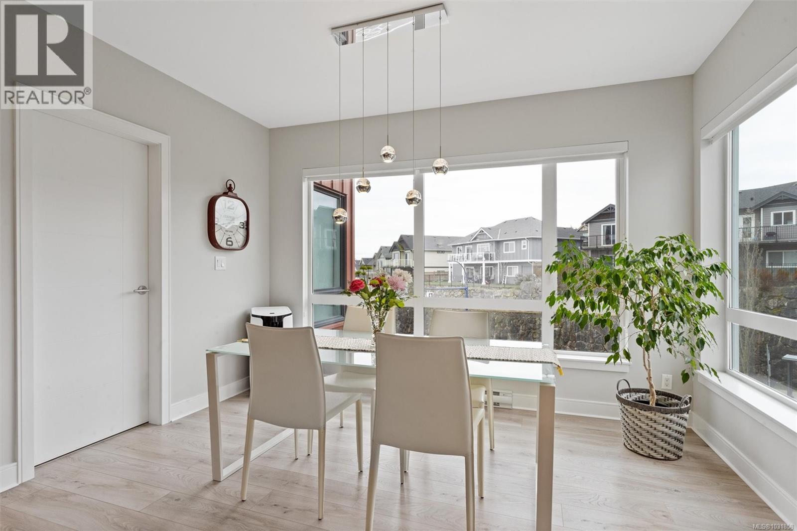 #301 1311 LAKEPOINT WAY - 8