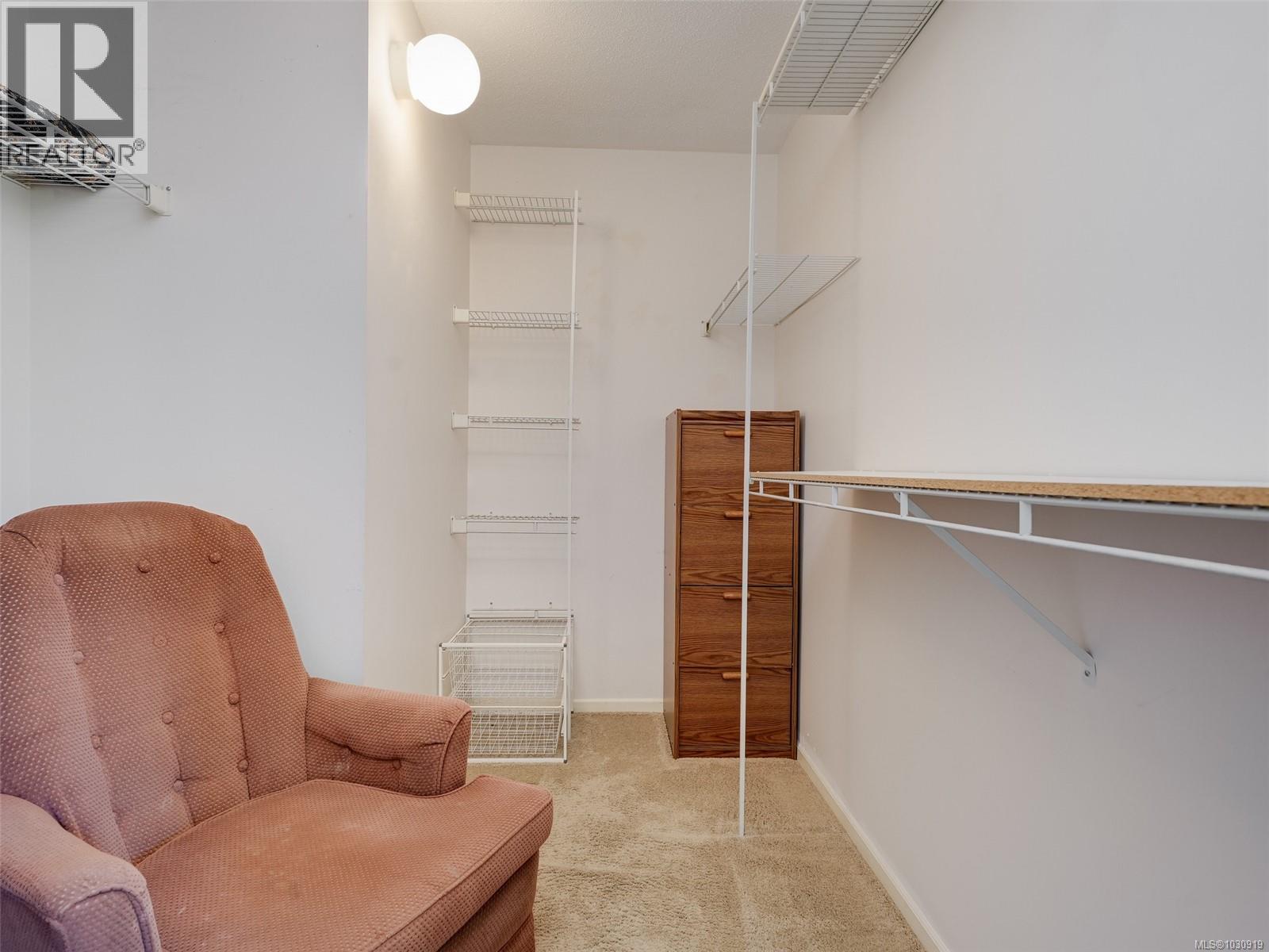 #460 188 DOUGLAS ST - 13