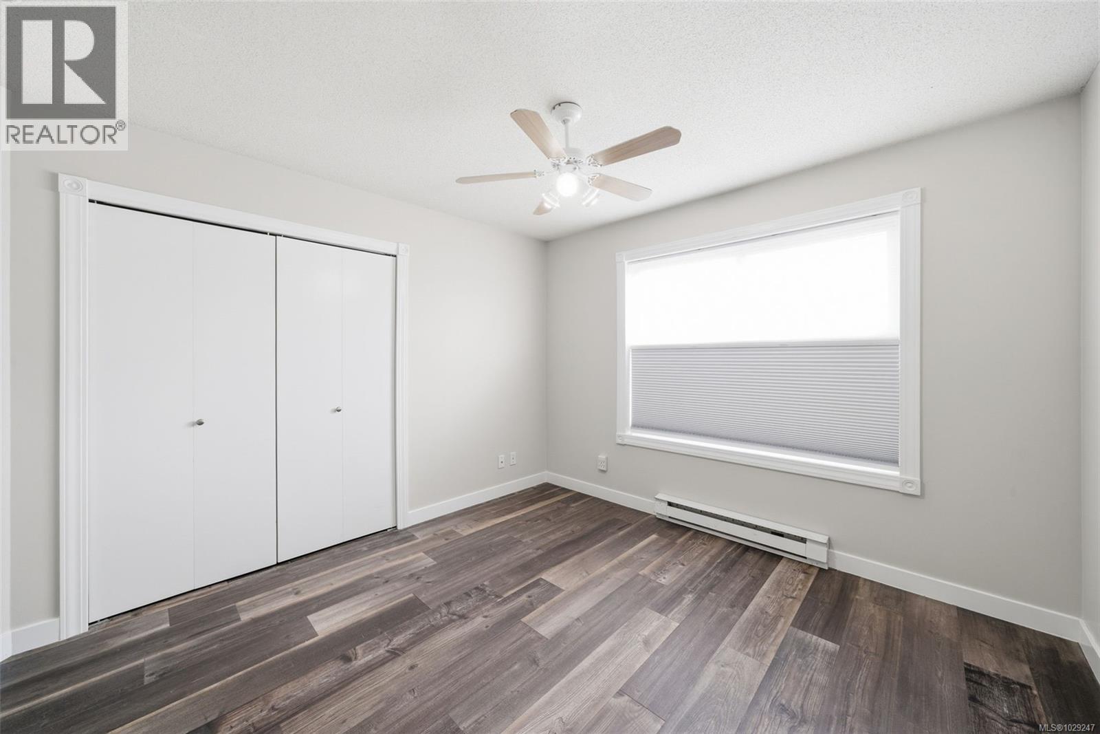 #408 2560 WARK ST - 13