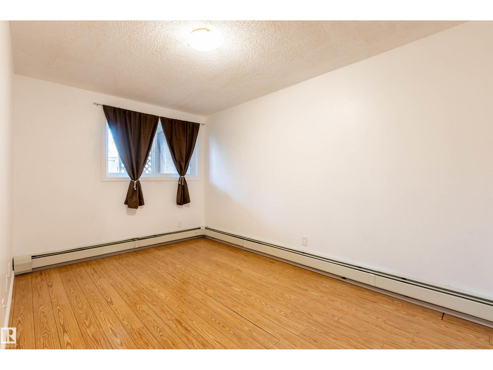 #109 105 McKenney AV, St. Albert