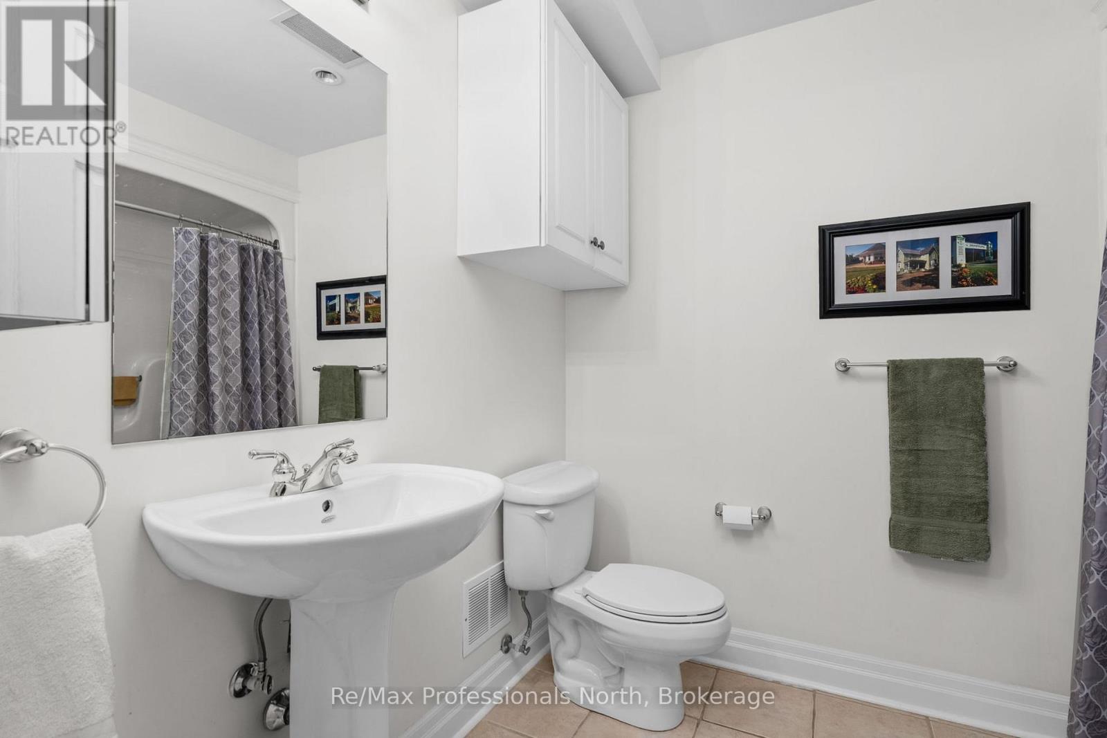 #207 110 STEAMSHIP BAY ROAD - 17