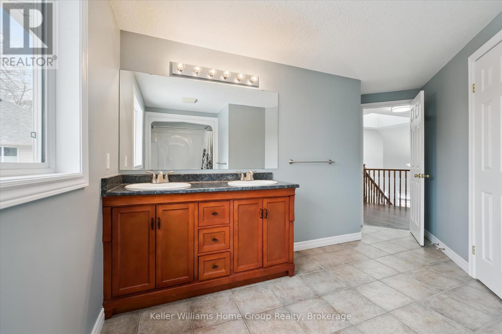 616 BLACK STREET - 28